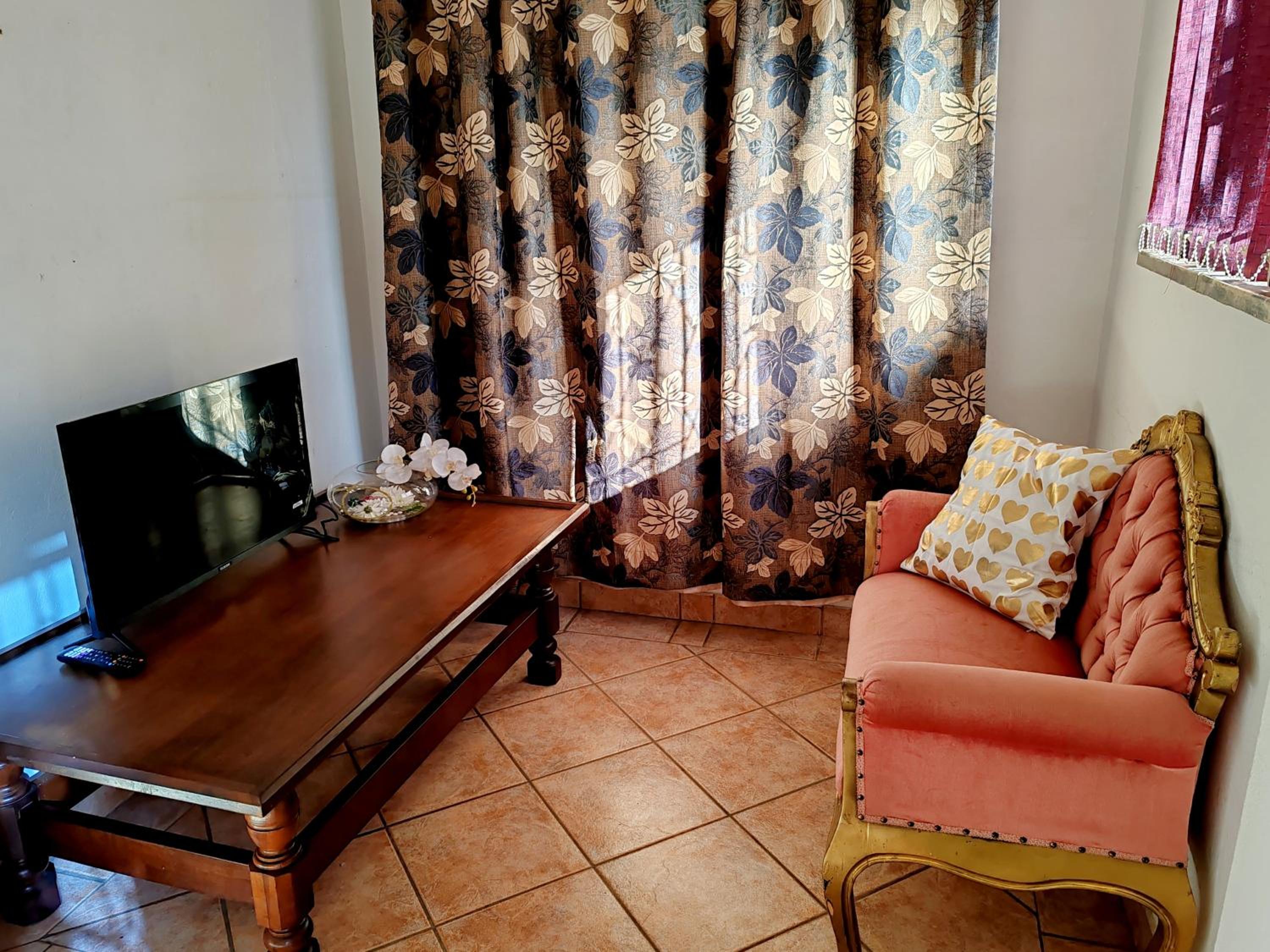 Deluxe Double Room photo 3