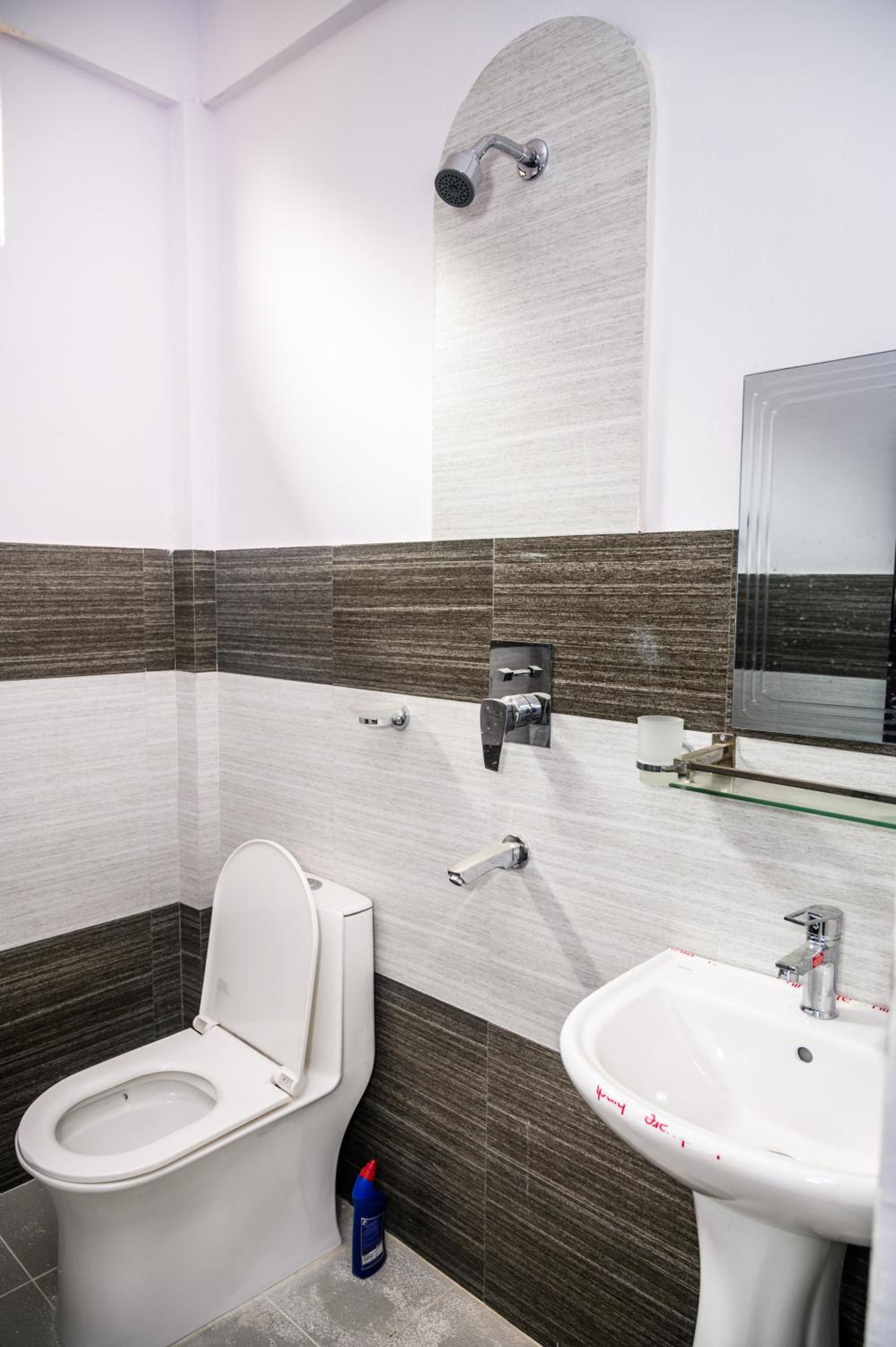 Double or Twin Room with Mountain View photo 2