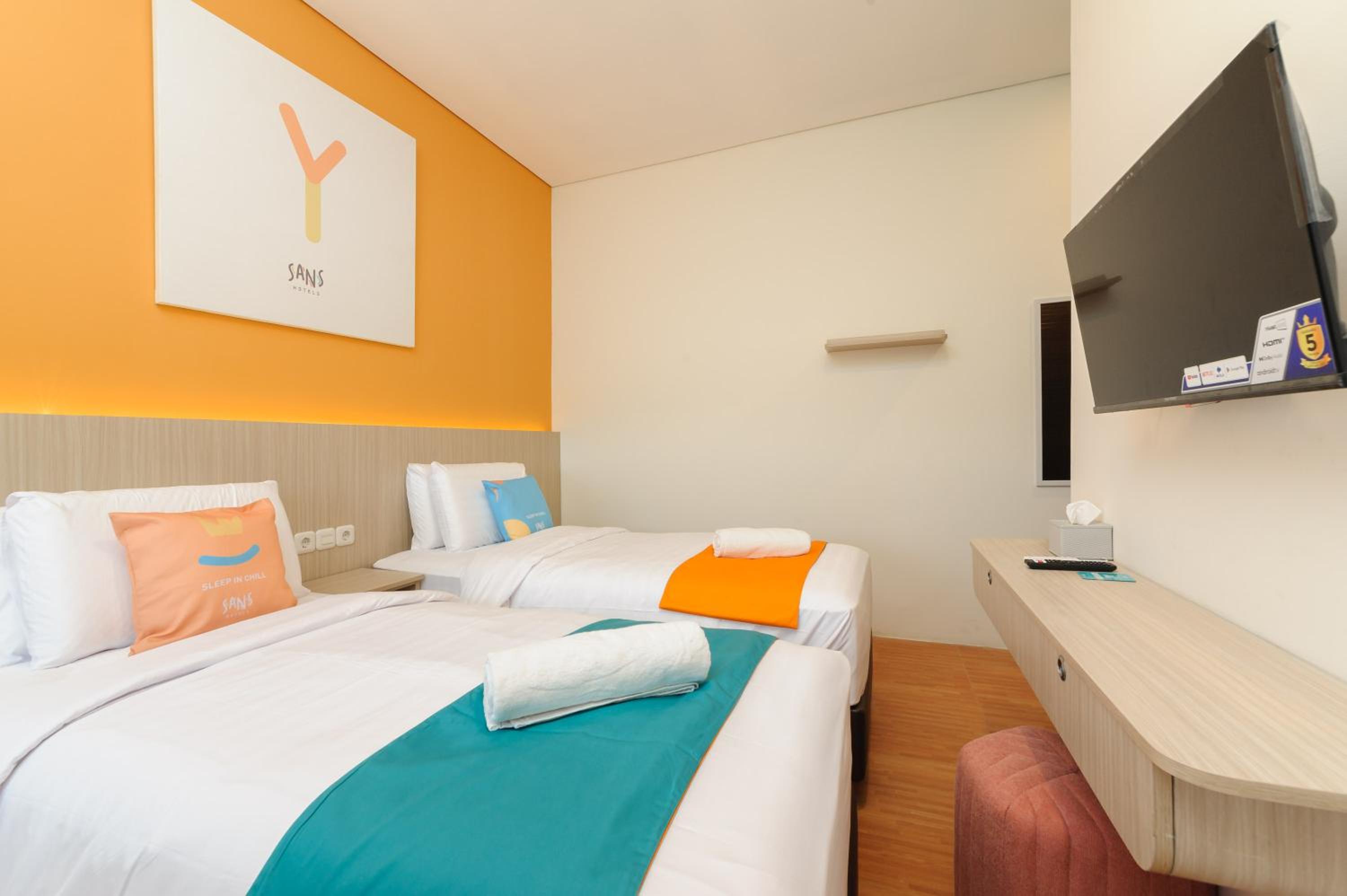 Twin Room - Photo 9