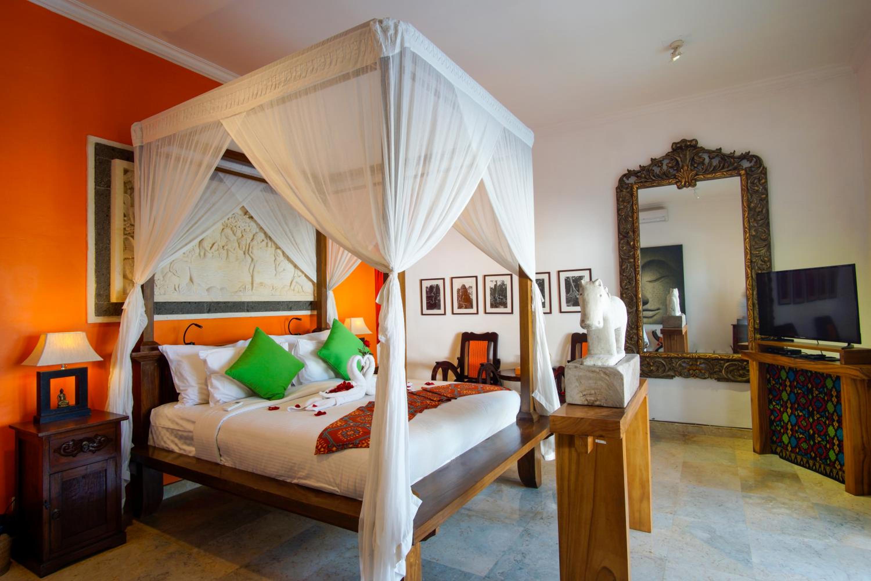 Triple Room With Bath photo 1