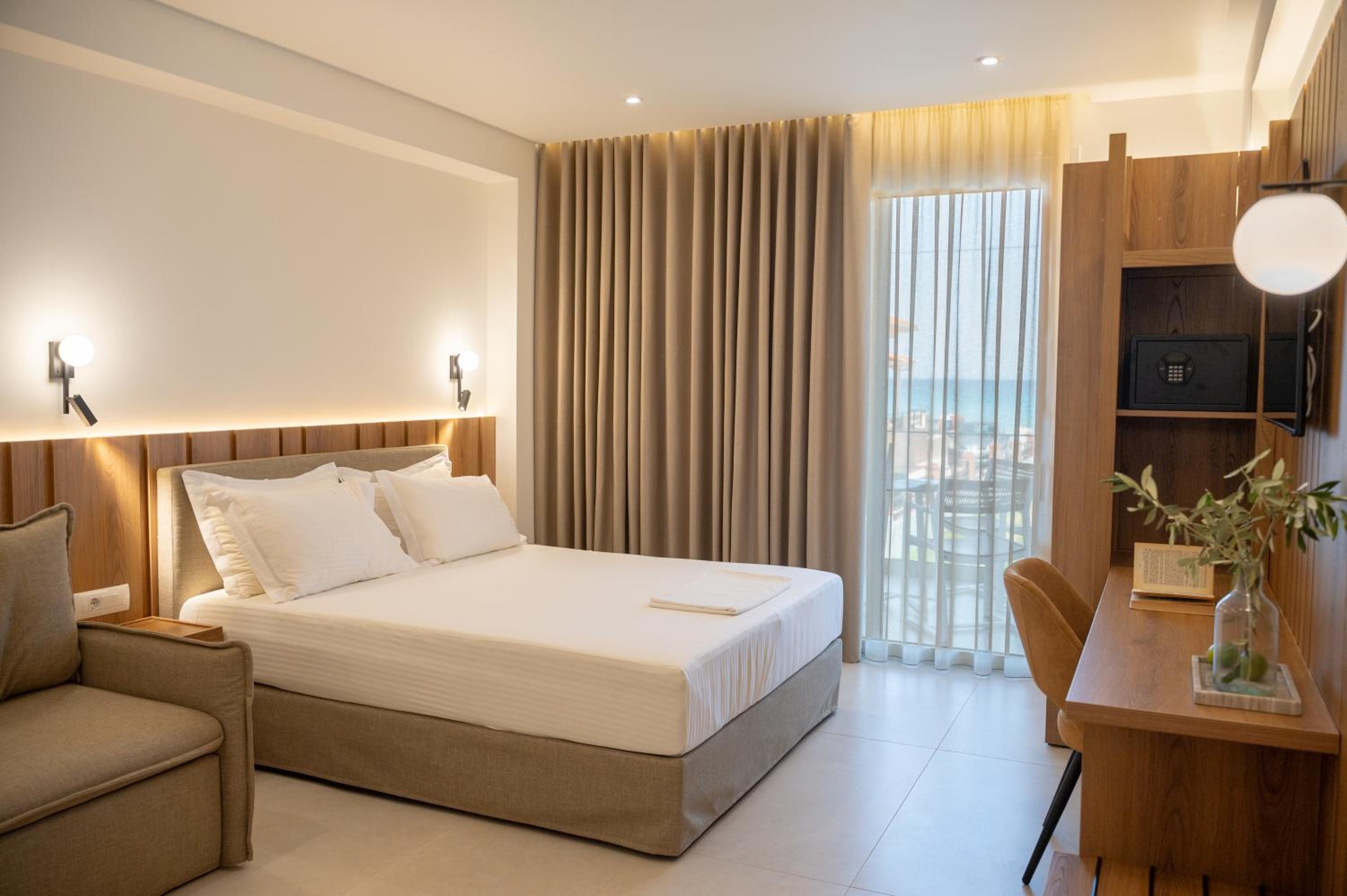 Triple Room with Sea View photo 1