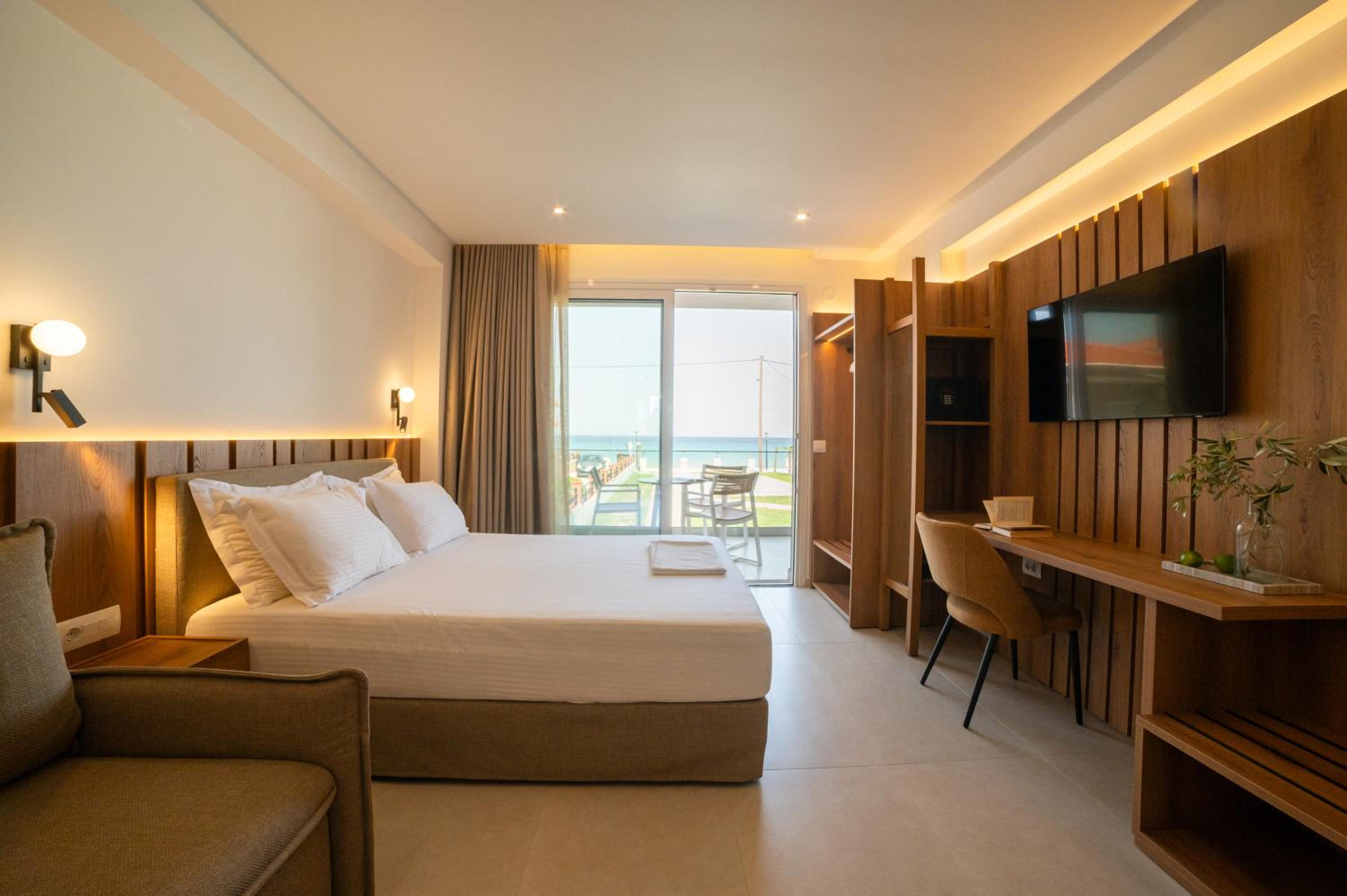 Triple Room with Sea View photo 2