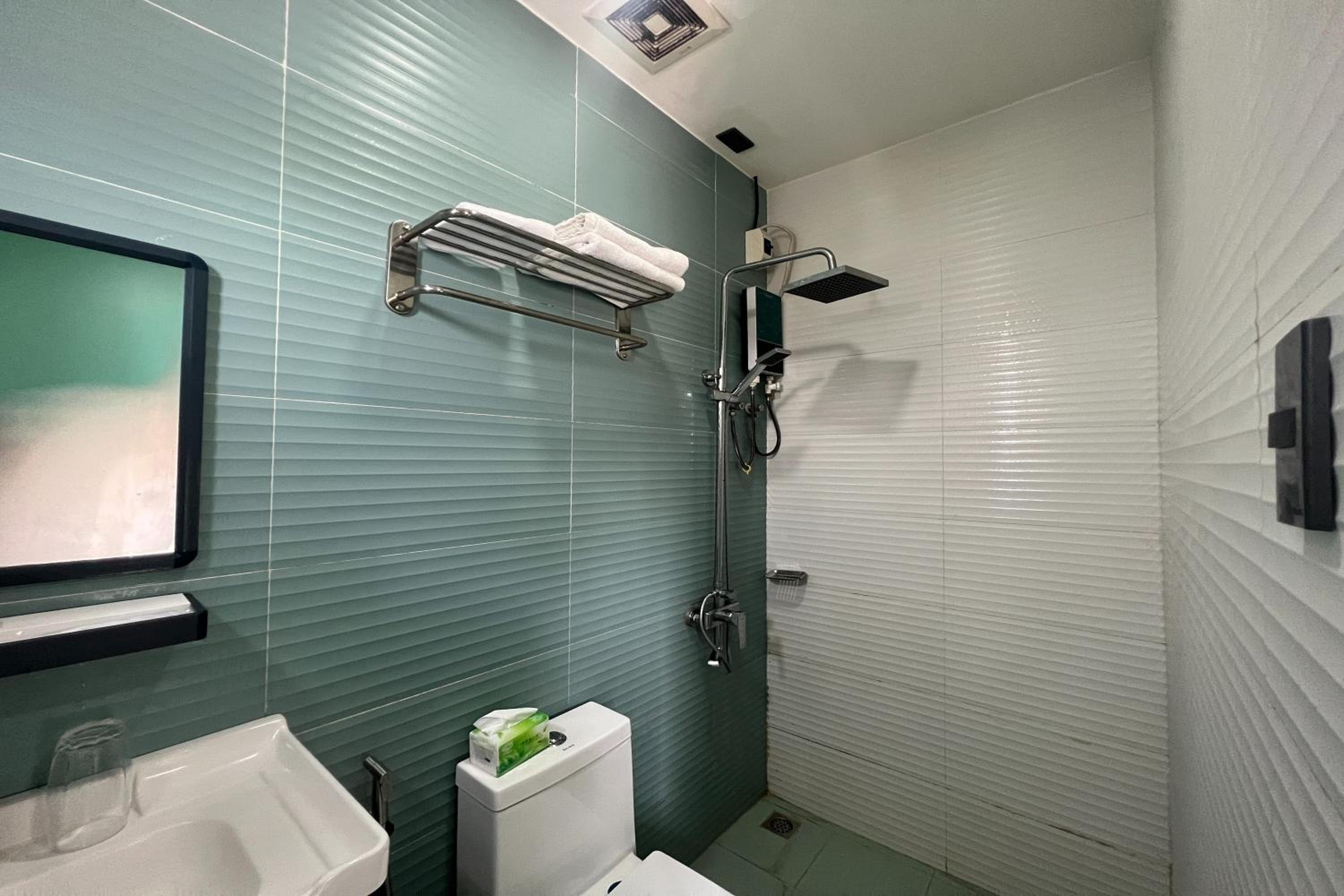 Standard Double Room - Photo 3