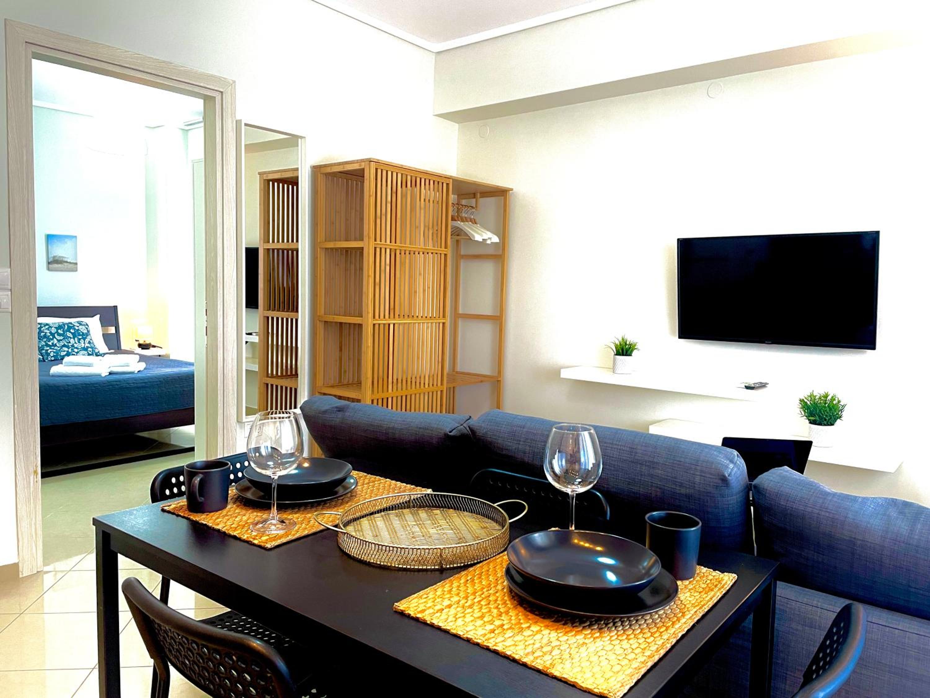 One-Bedroom Apartment photo 2