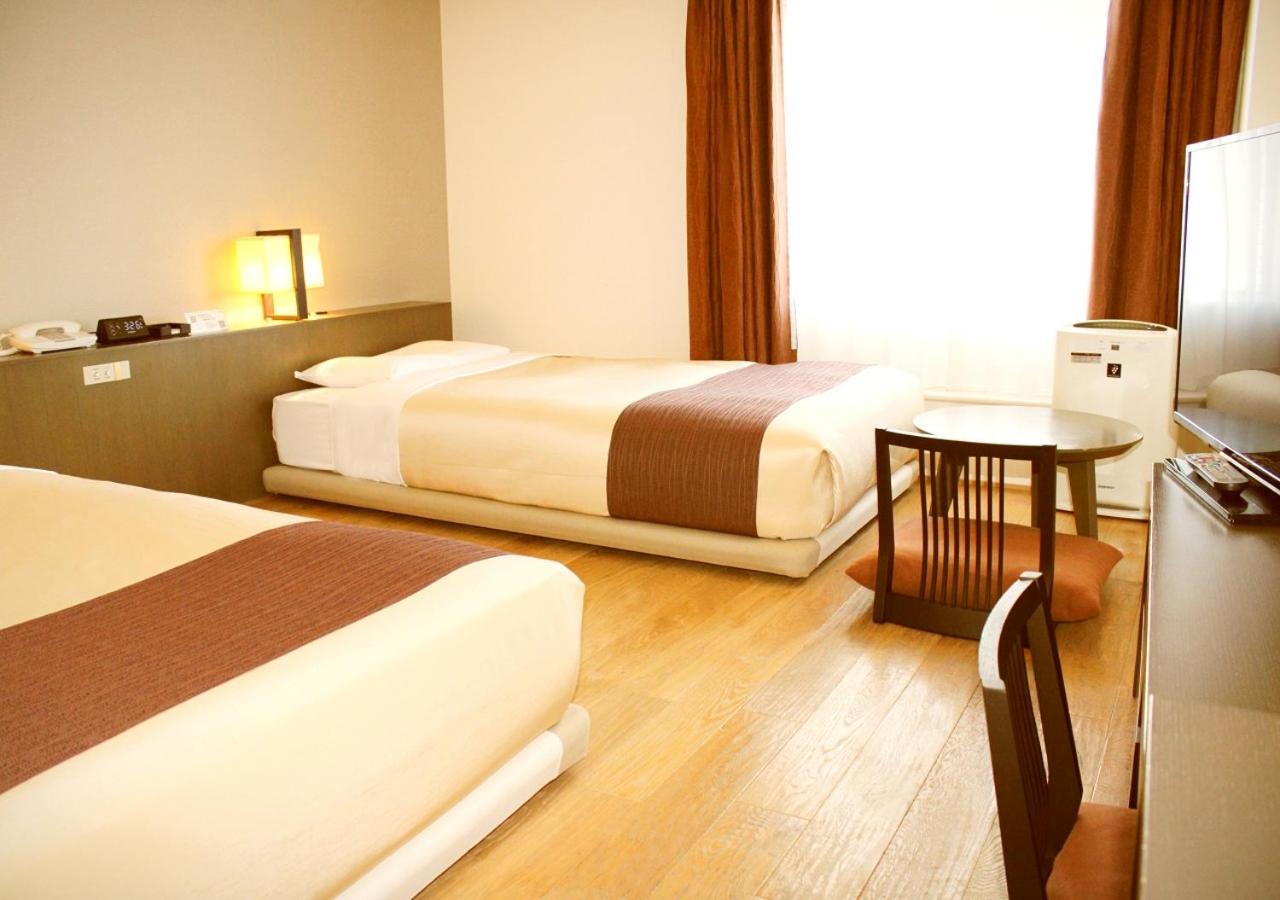 Deluxe Twin Room with Wooden Floor - Non-Smoking photo 1