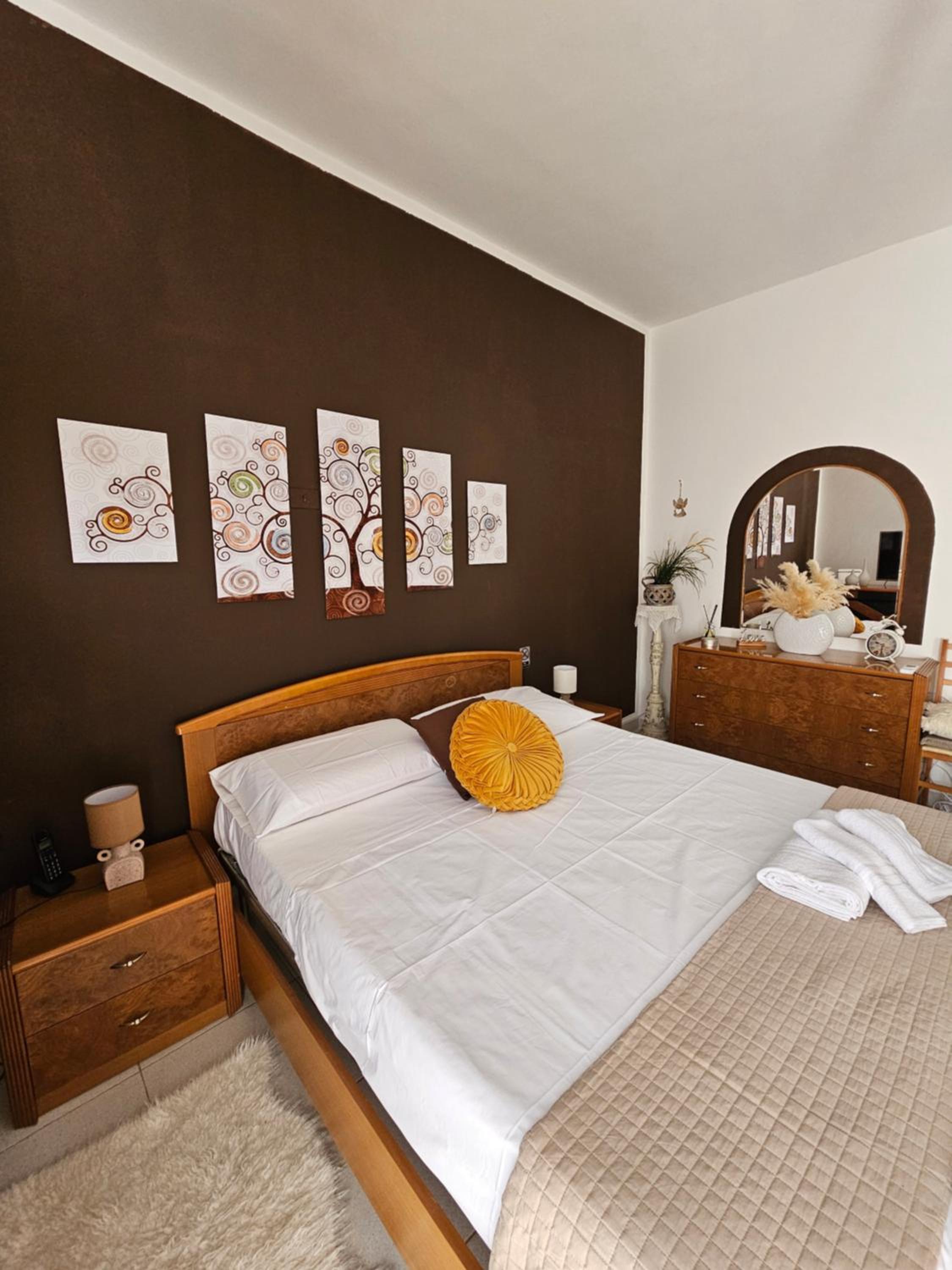 One-Bedroom Apartment with Balcony photo 3
