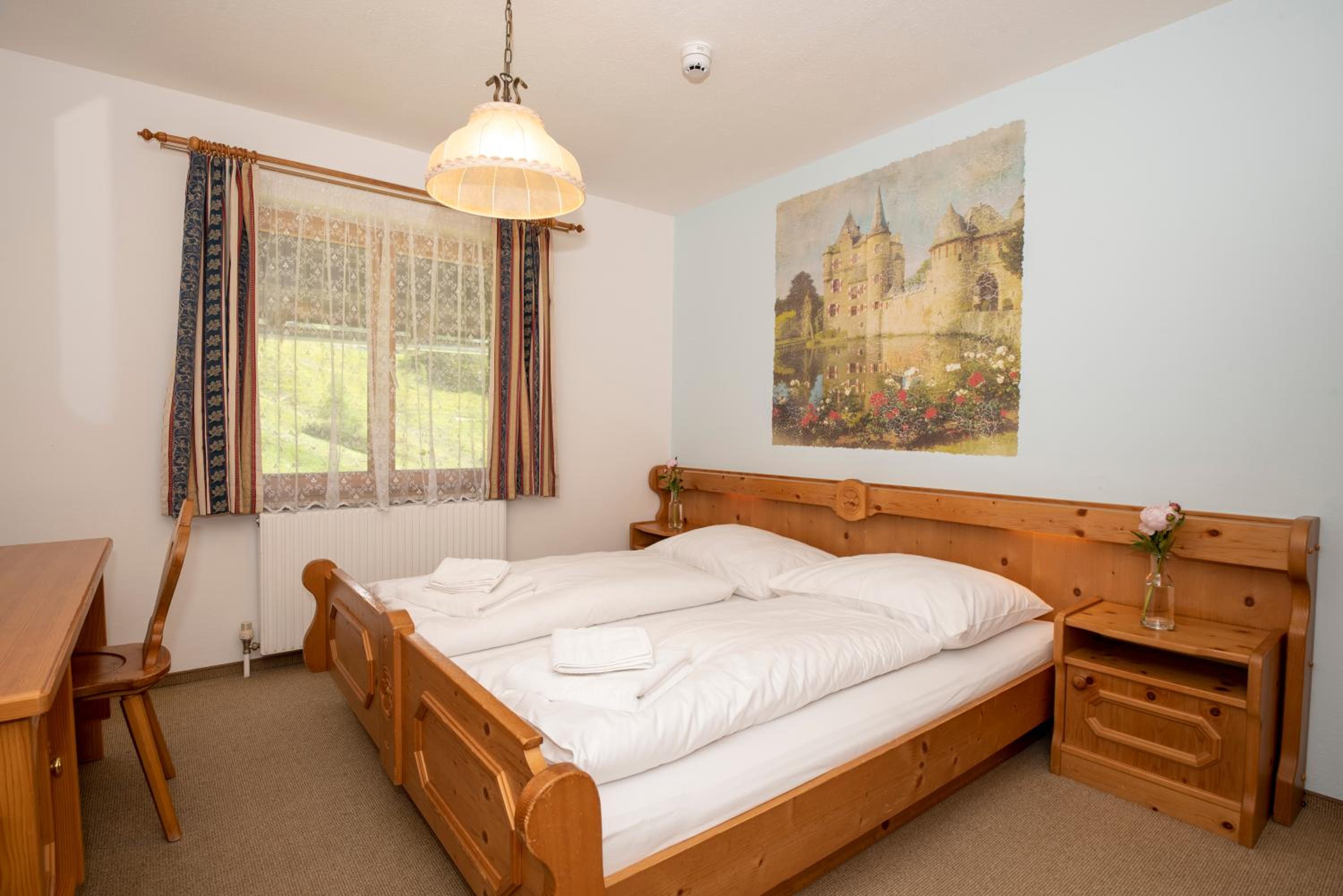 Deluxe Double Room with Shower photo 2