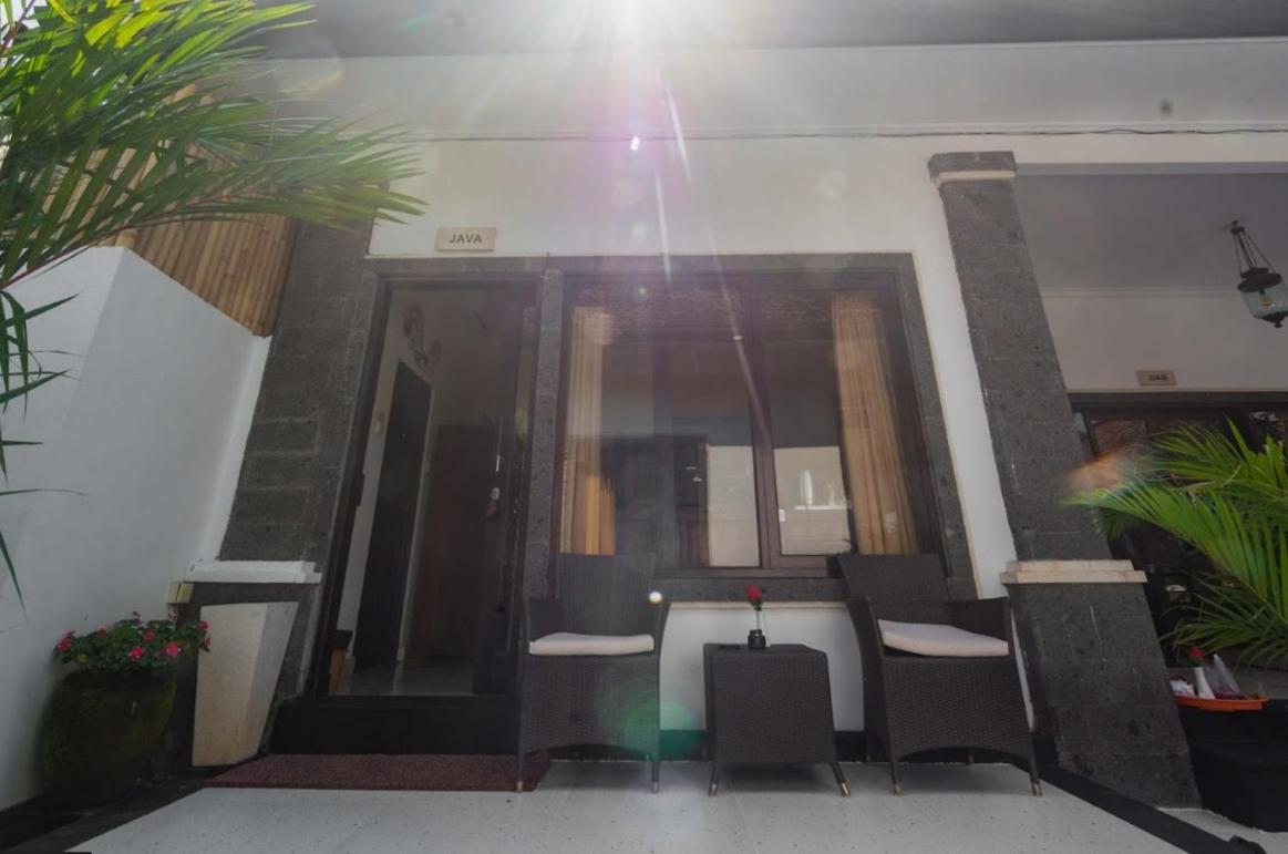 Deluxe Double Room With Balcony photo 2