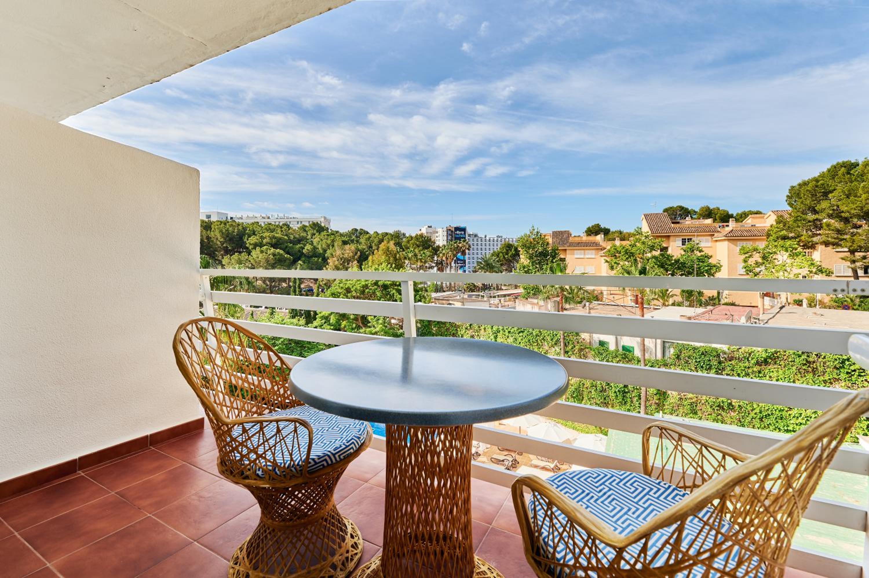 Double Pool View