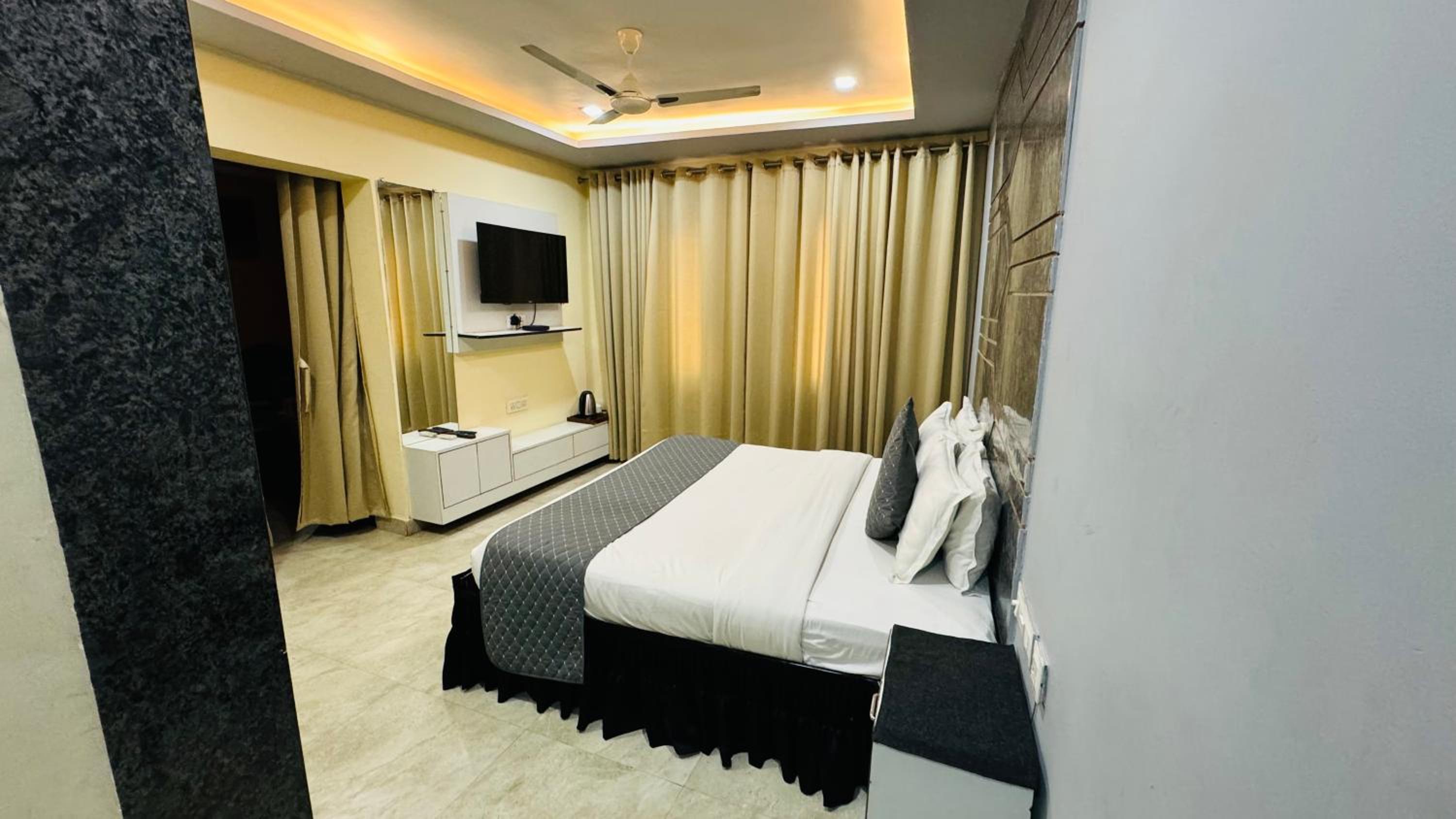 Suite with River View photo 1