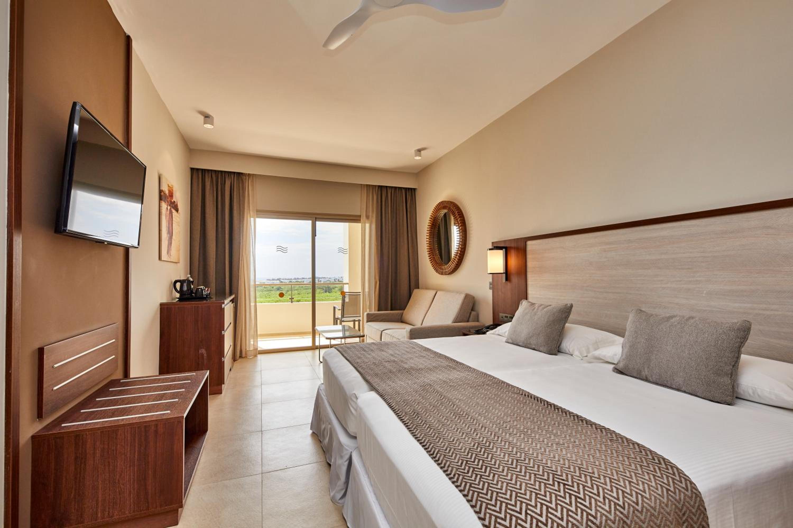 Double Room Lateral Sea View - Photo 1