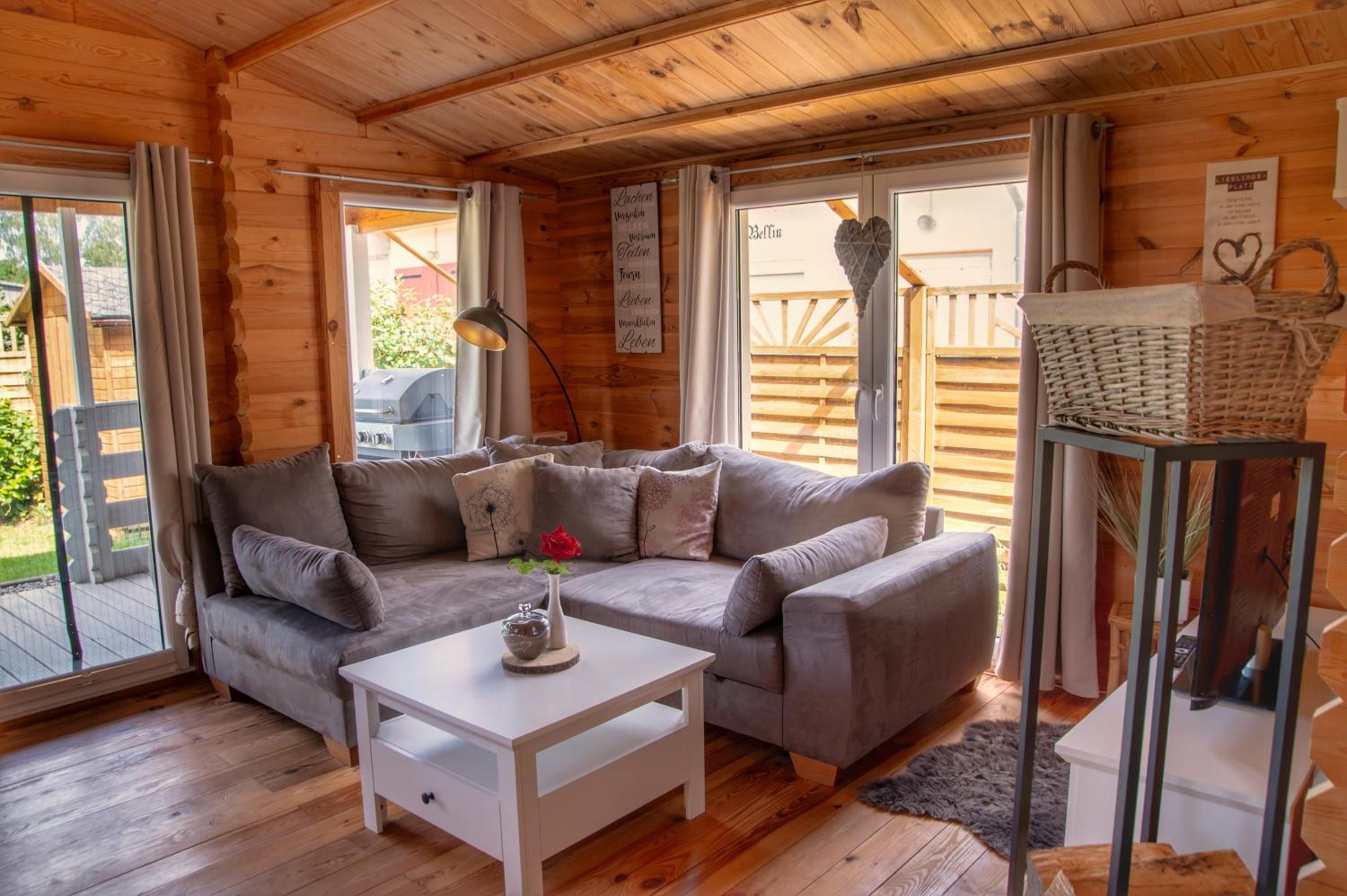 Bungalow photo 1