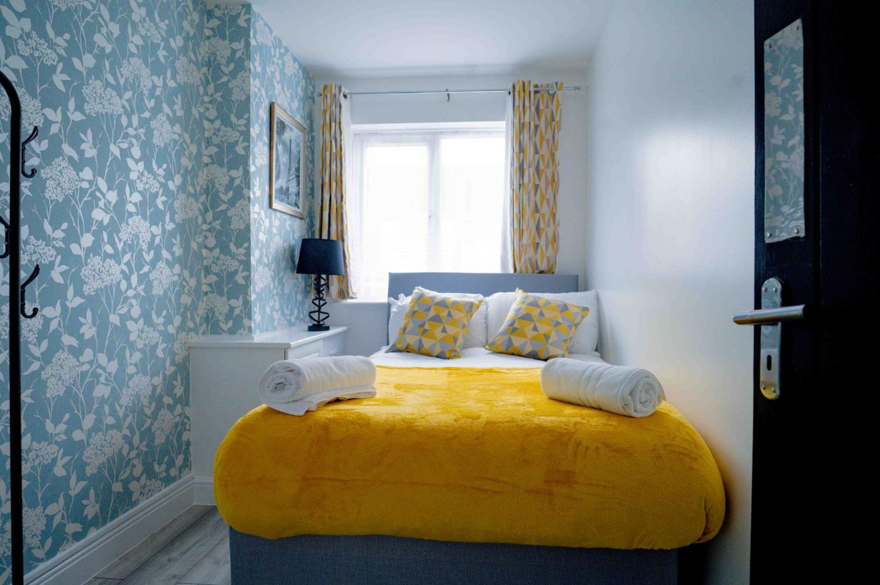Deluxe Two-Bedroom Apartment with Garden View photo 3