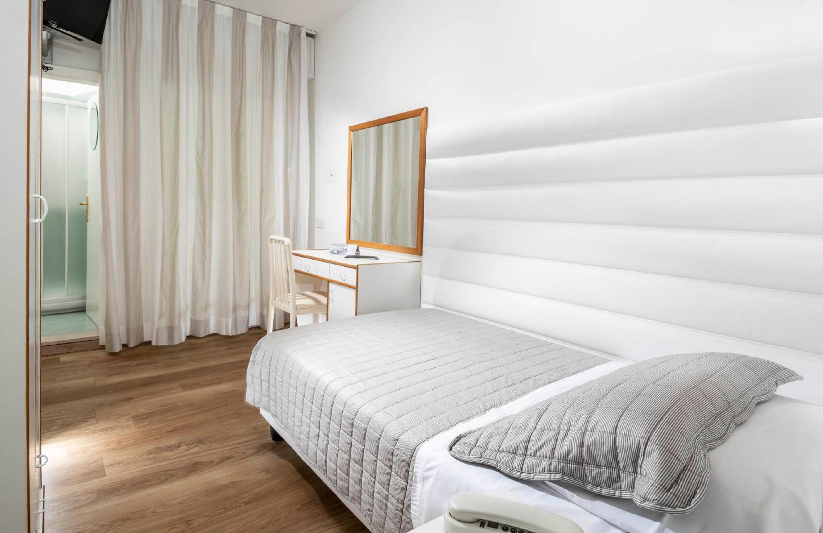 Single Room with Balcony