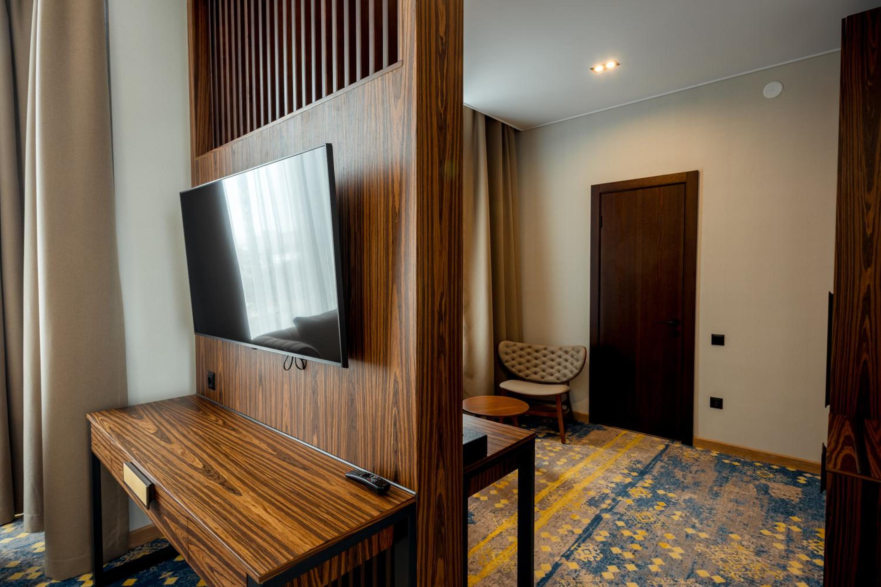 One-Bedroom Suite photo 3