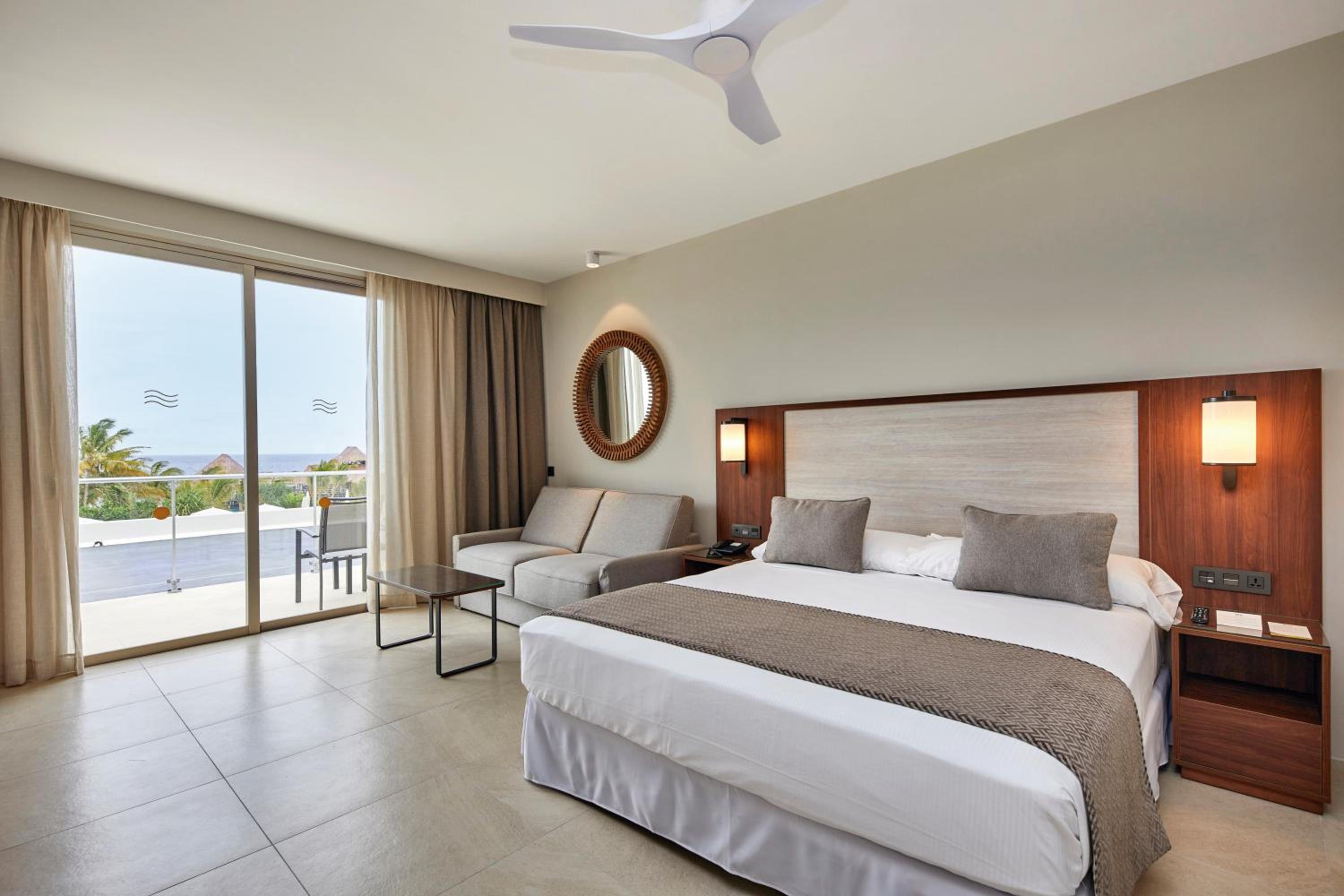 Superior Sea View - Photo 1
