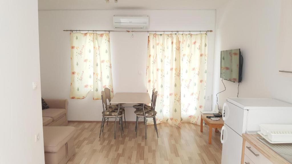 Apartment - Photo 8