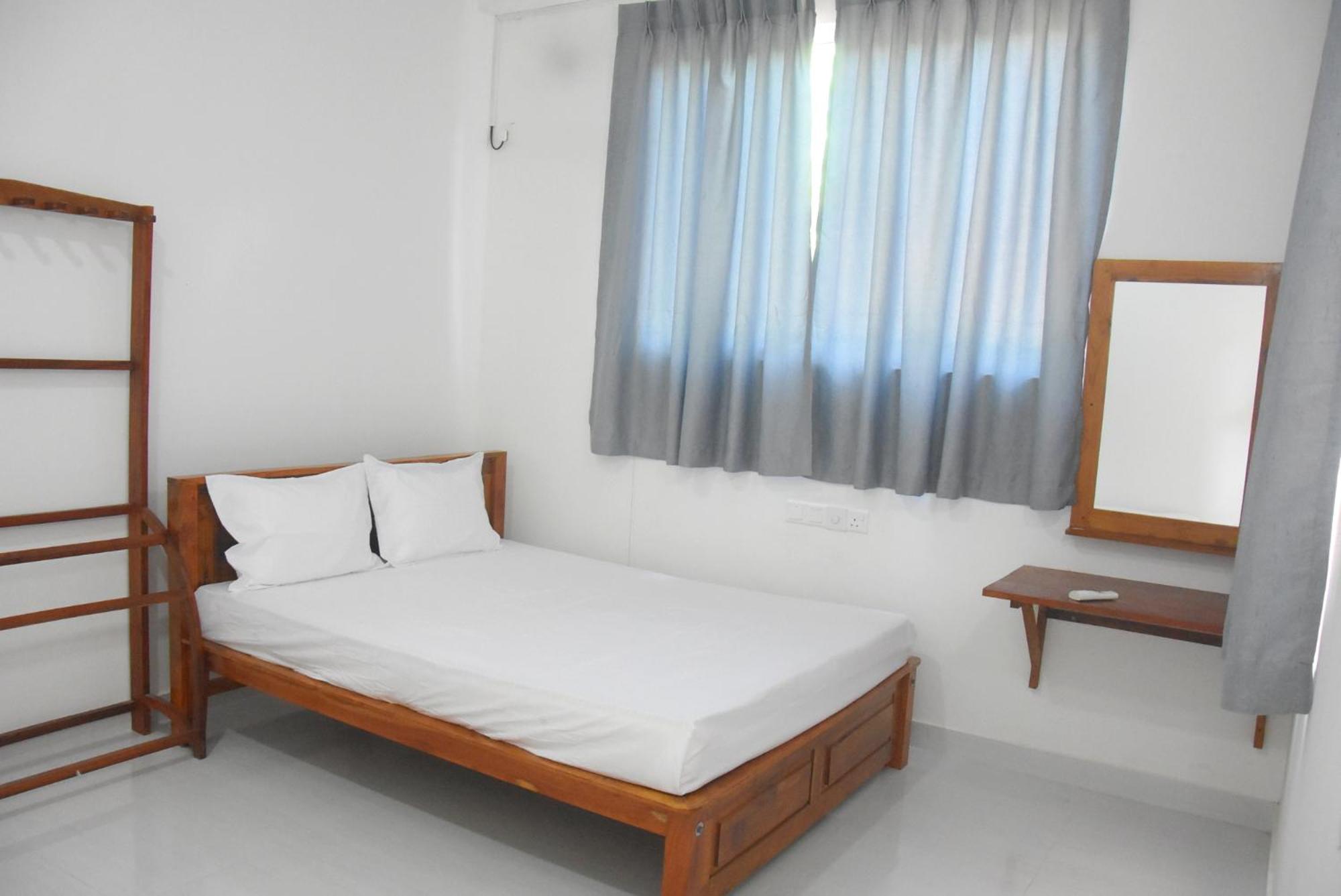 Deluxe Double Room with Balcony photo 3