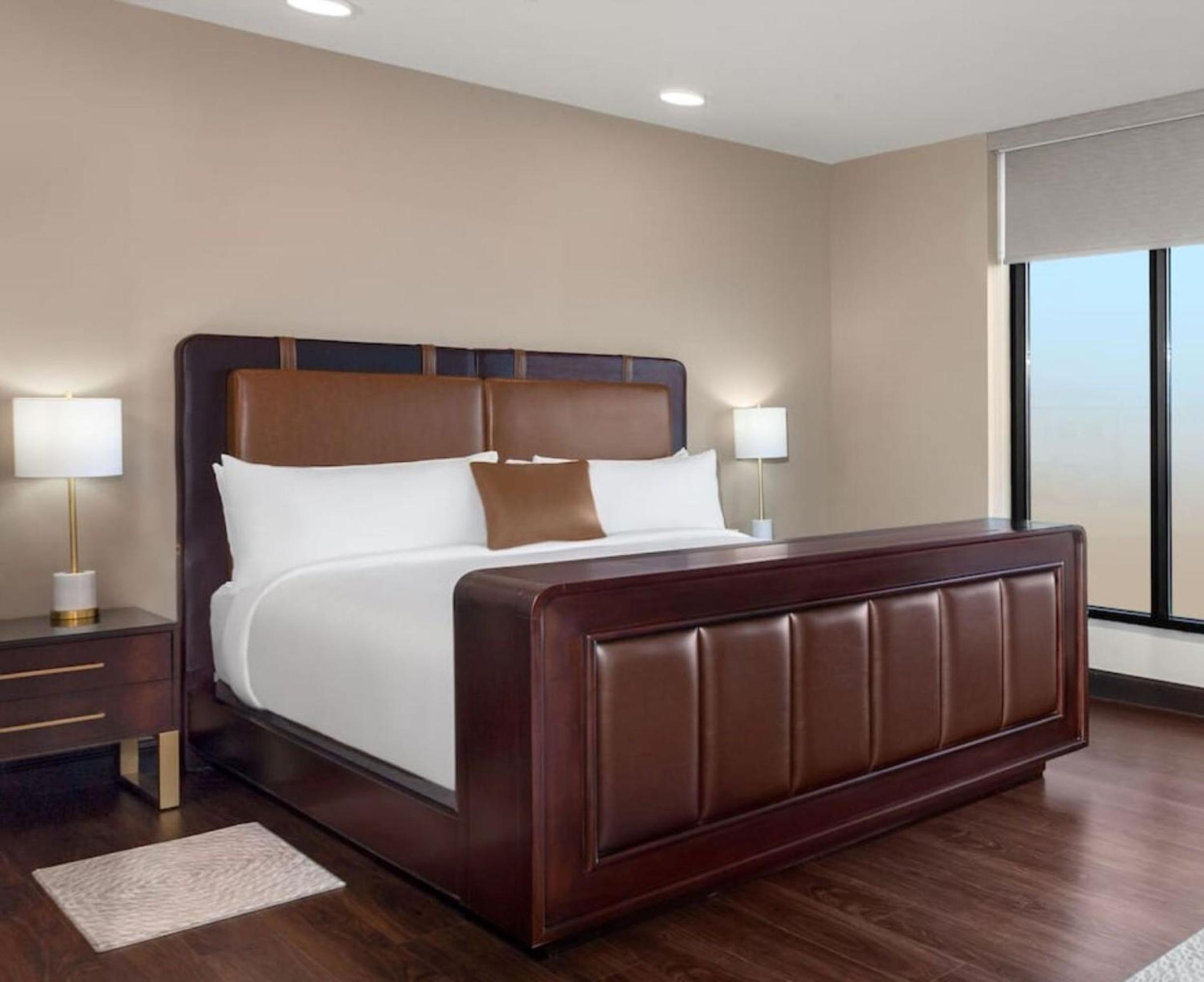 Studio Suite with One California King Bed, Non-Smoking - Photo 4