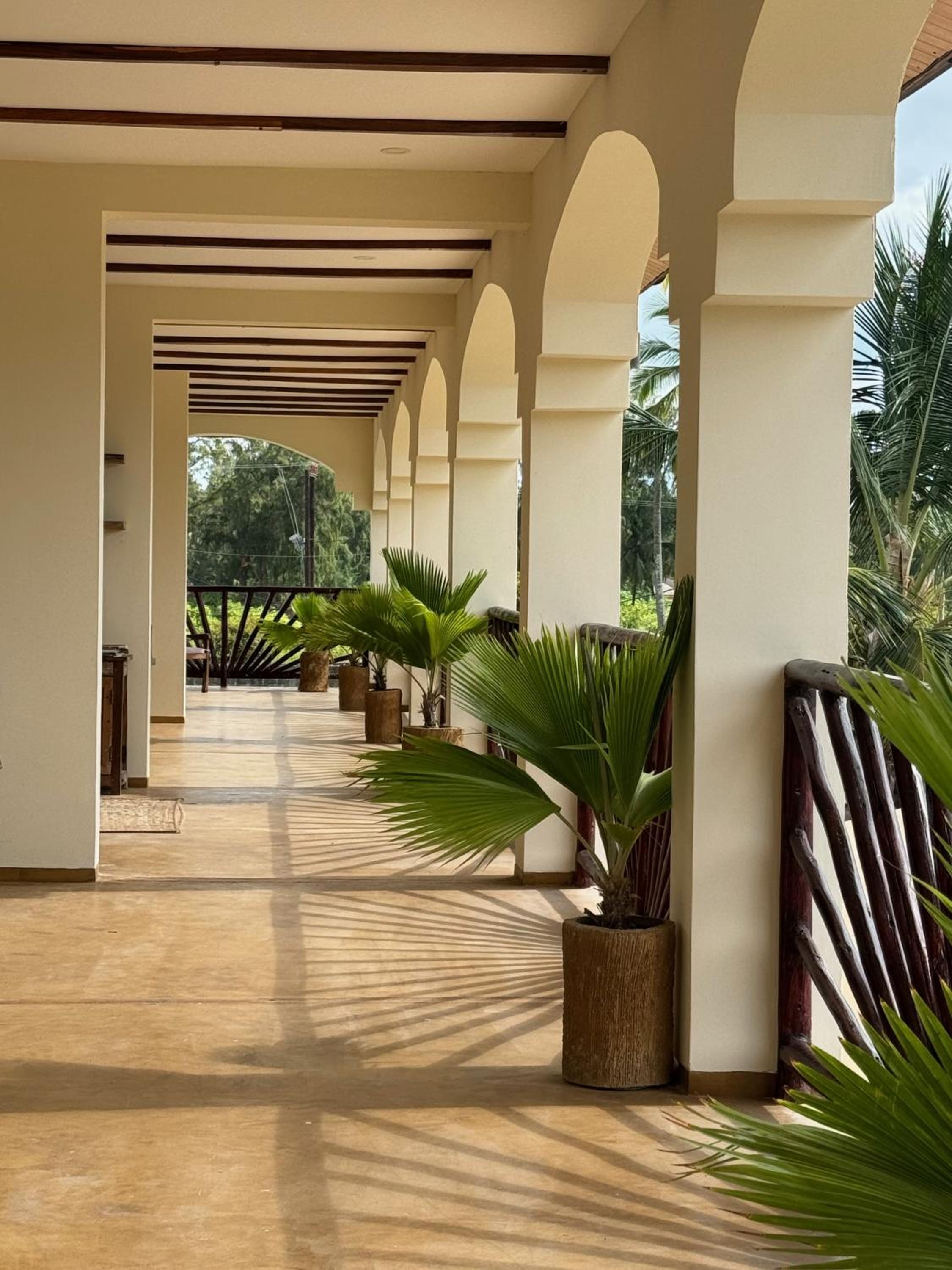 Suite with Balcony and Partial Sea View - Photo 38