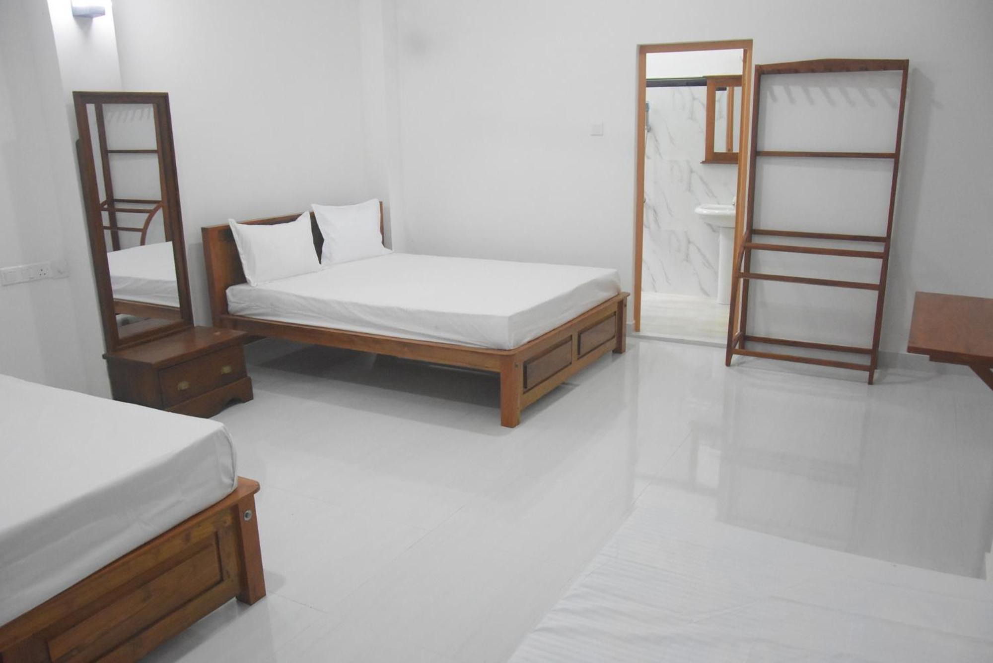 Deluxe Family Room photo 1