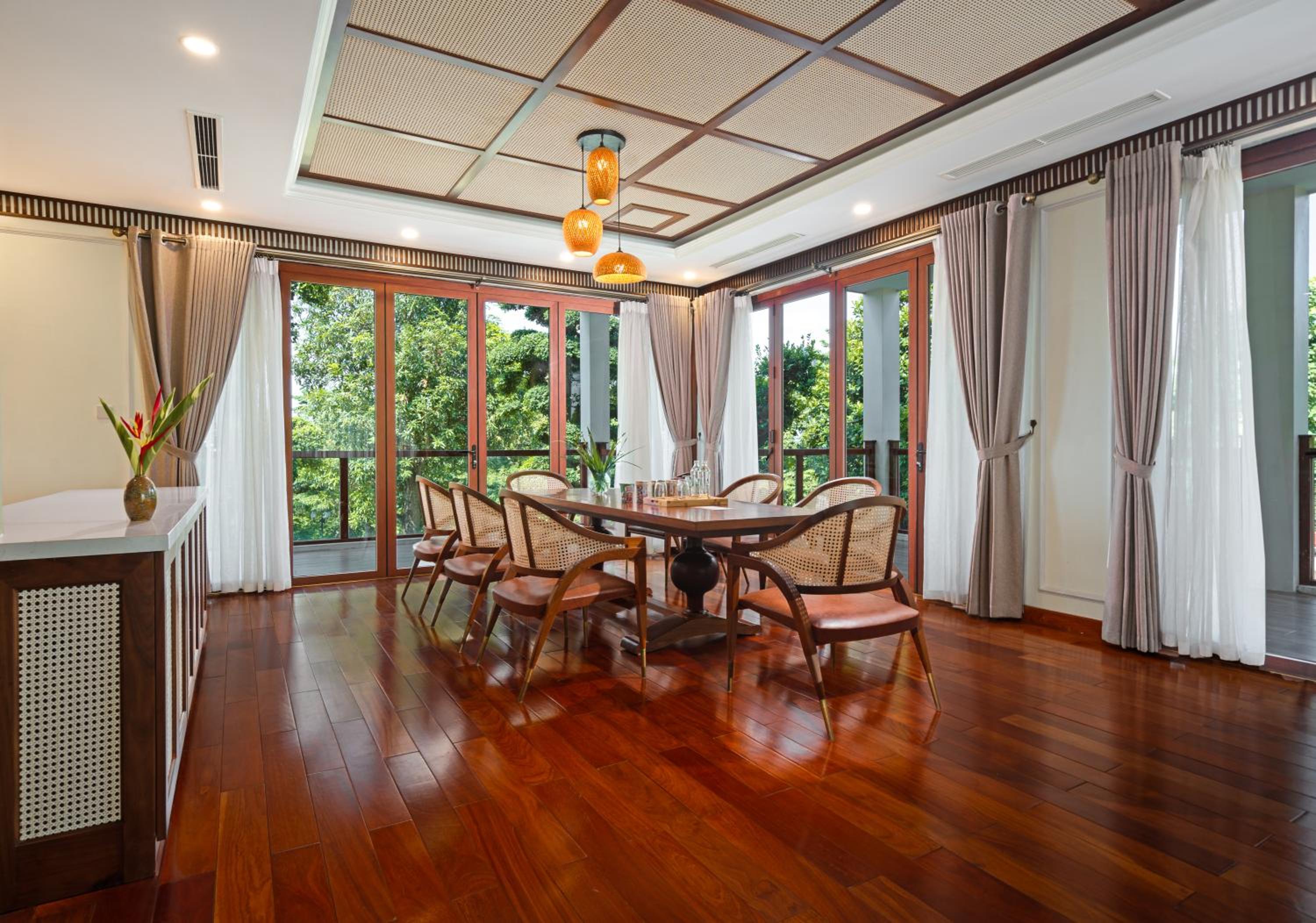 Two-Bedroom Villa - Photo 4