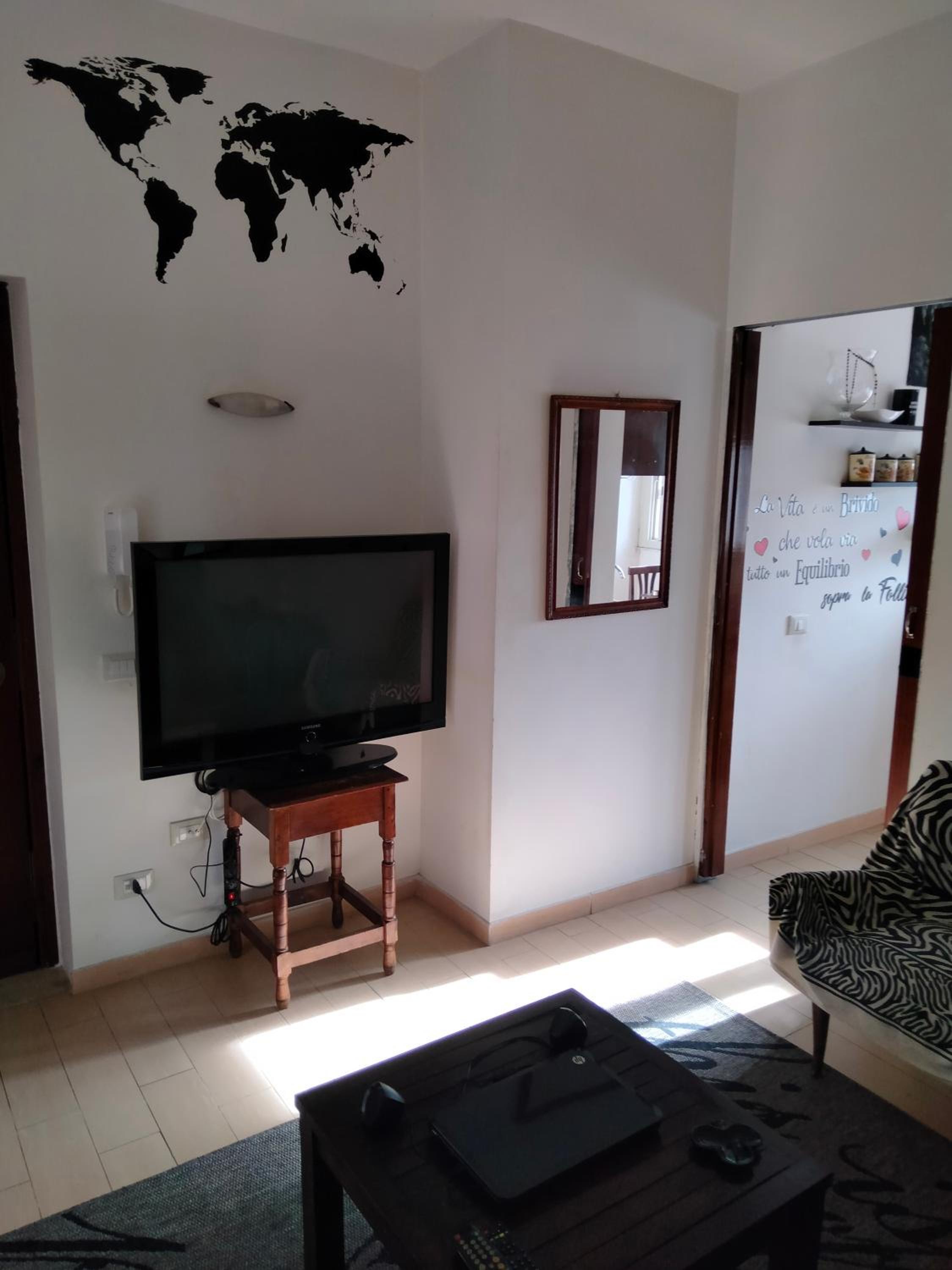 One-Bedroom Apartment - Photo 1