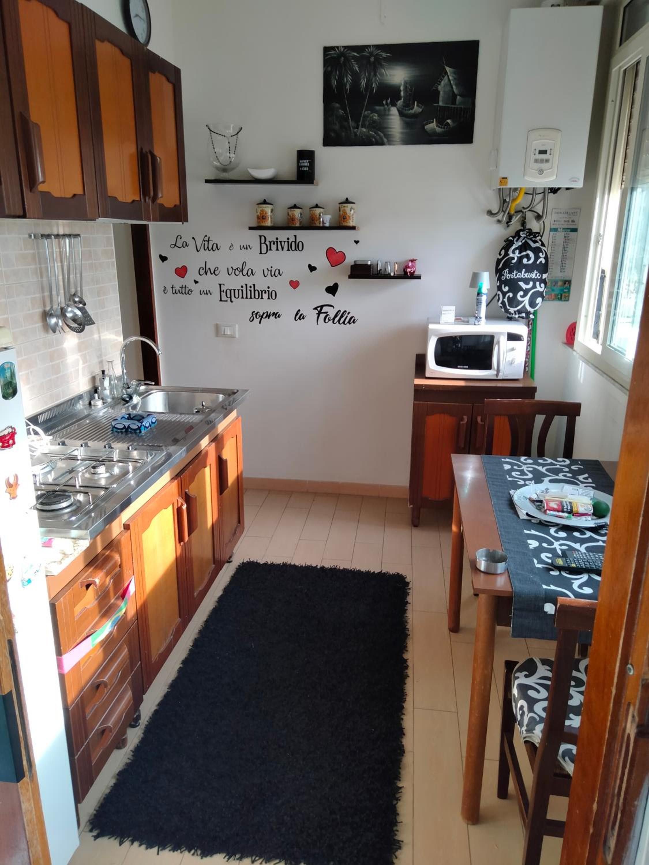 One-Bedroom Apartment - Photo 4