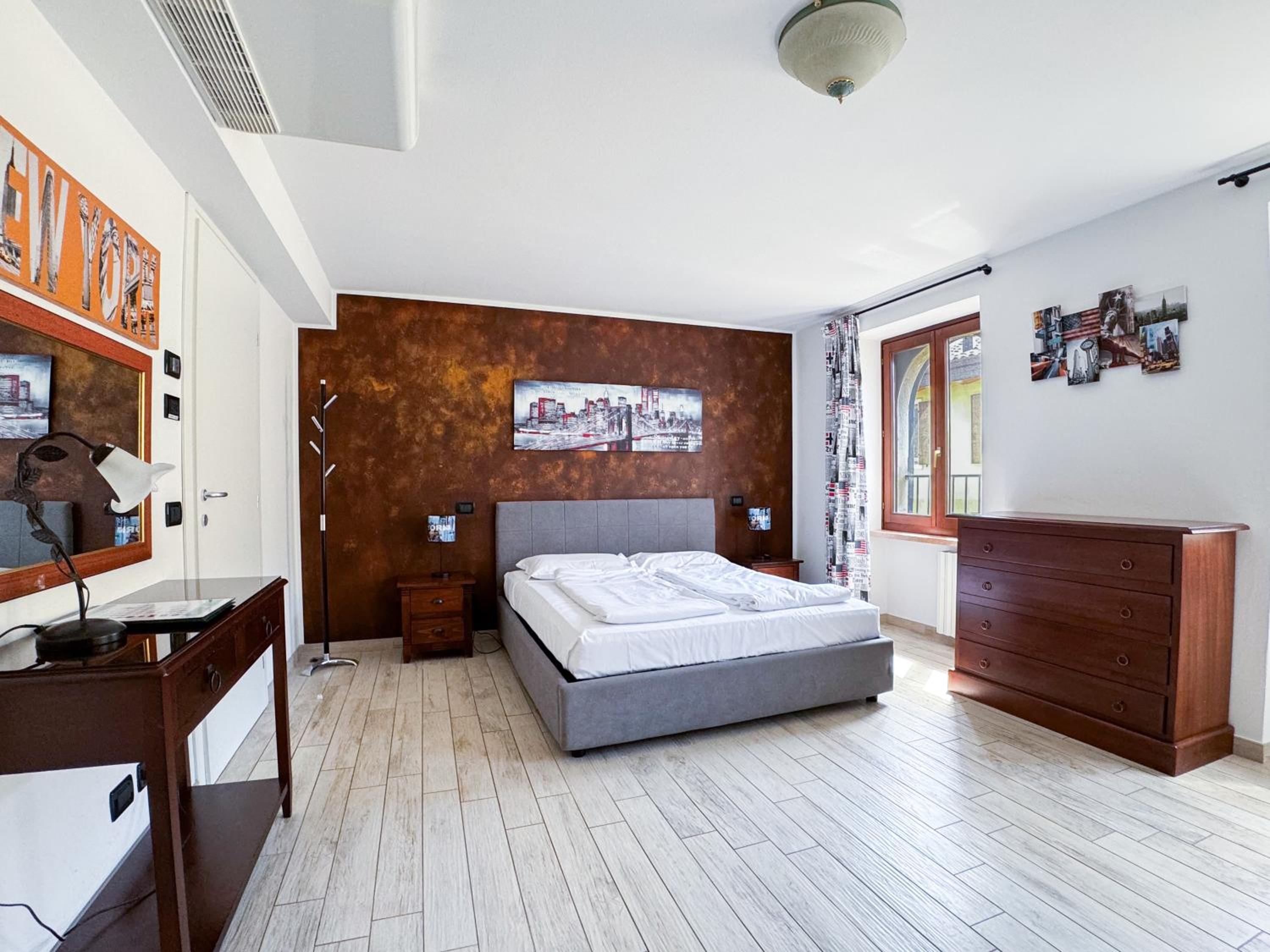 One-Bedroom Apartment with Pool View