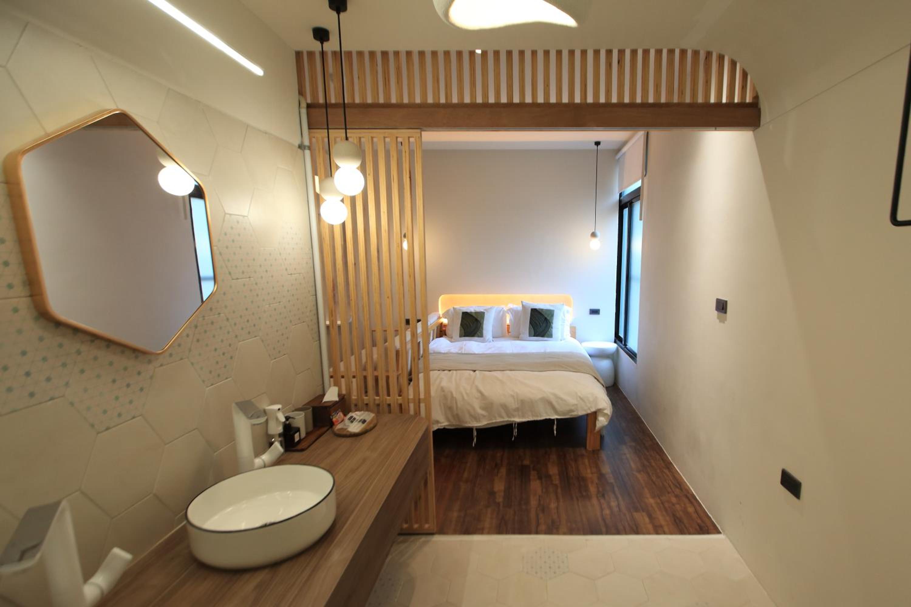 Deluxe Double Room with Bath