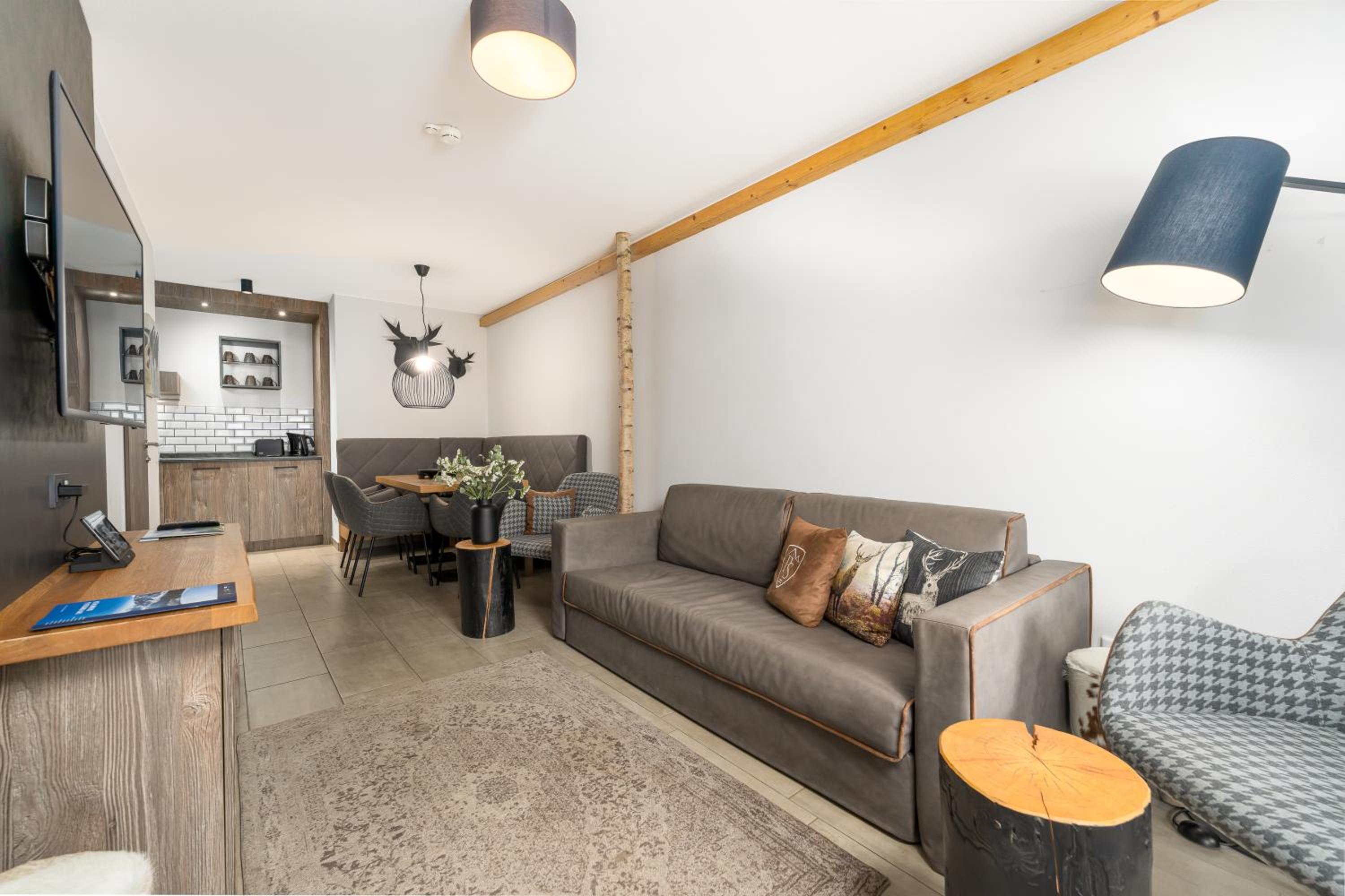 One-Bedroom Suite with Terrace