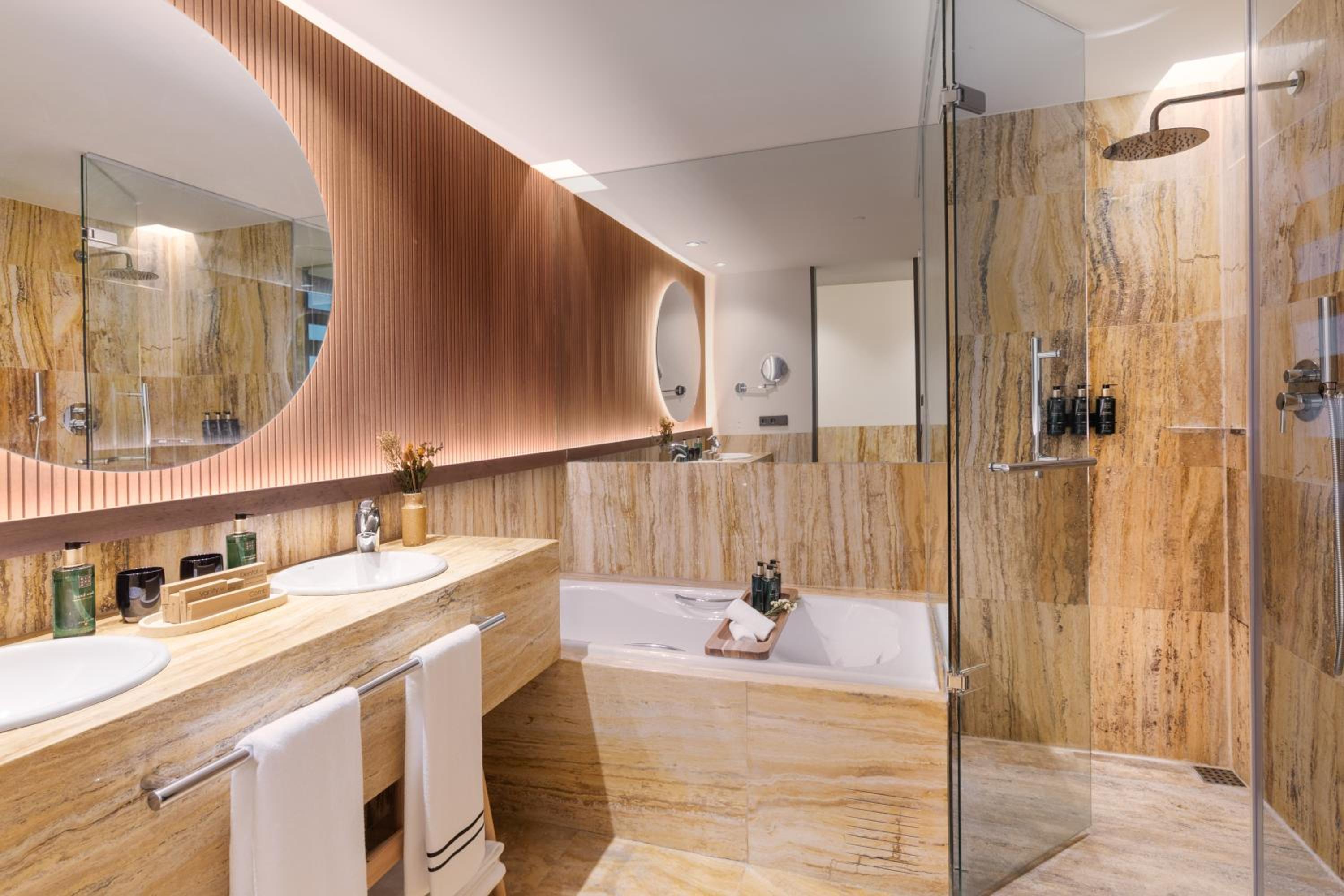 Junior Suite The Level
