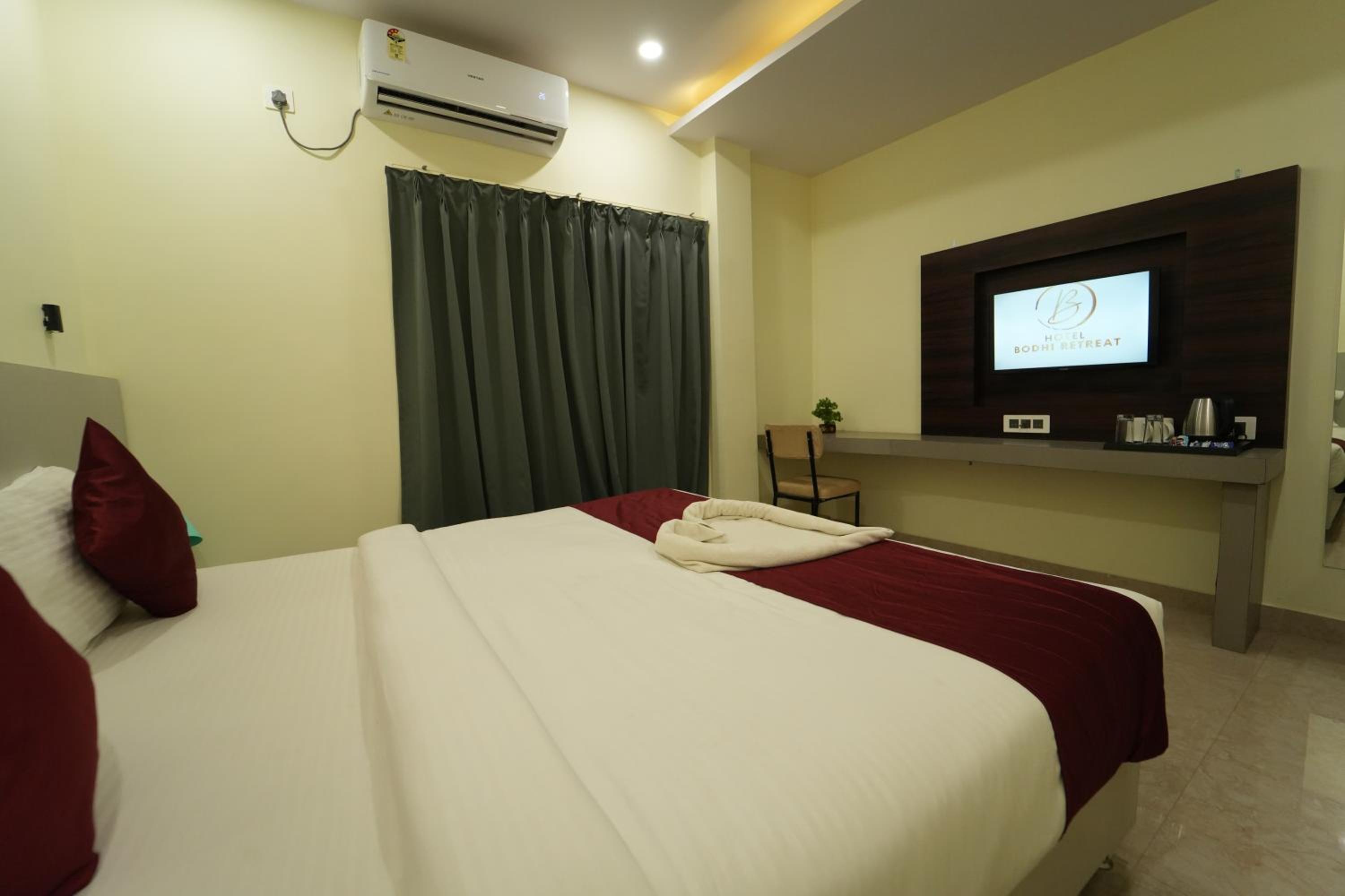 Deluxe Room - Photo 2