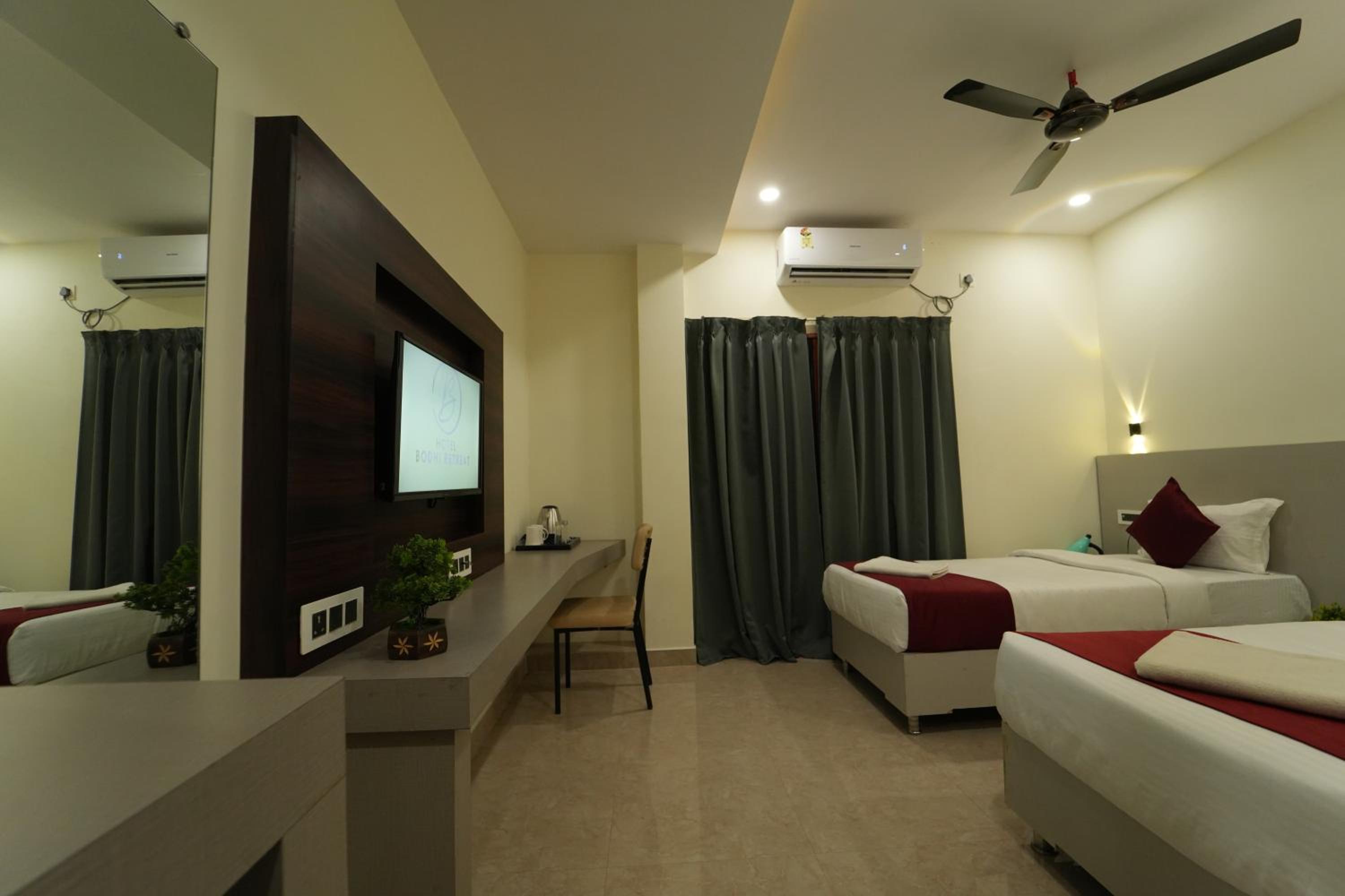 Deluxe Twin Room - Photo 6