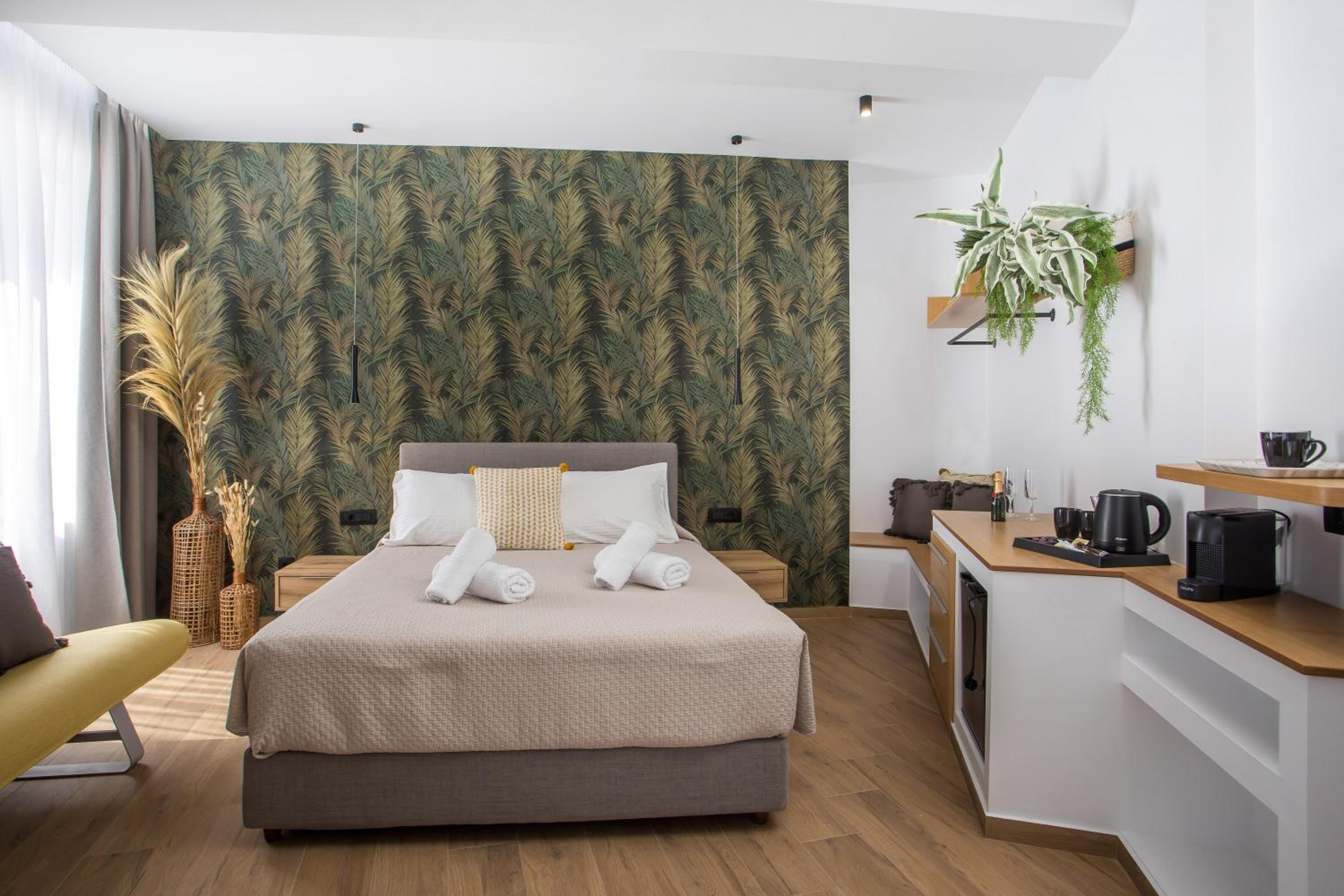Deluxe Triple Room with Sea View