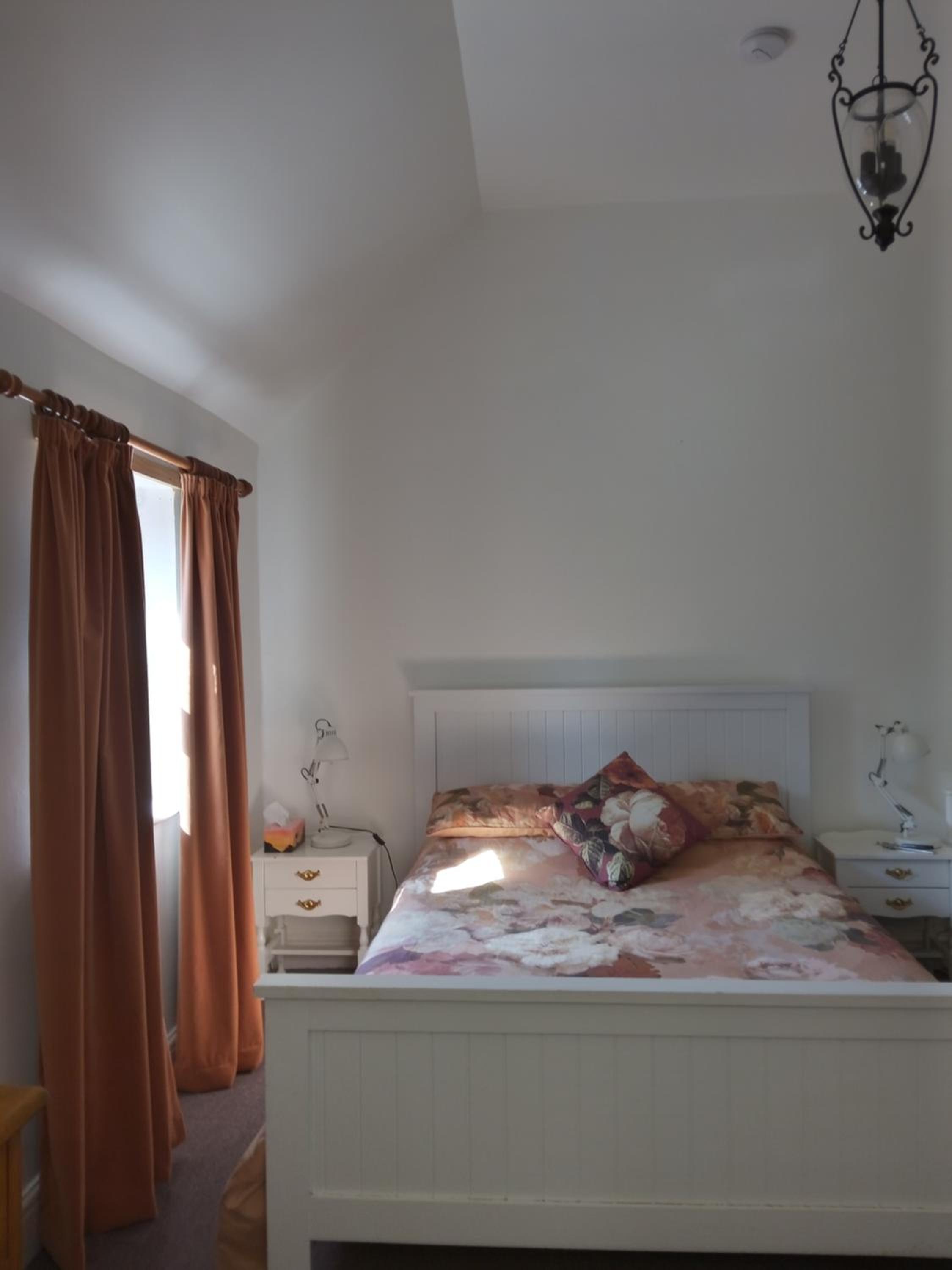 Deluxe Queen Suite photo 1