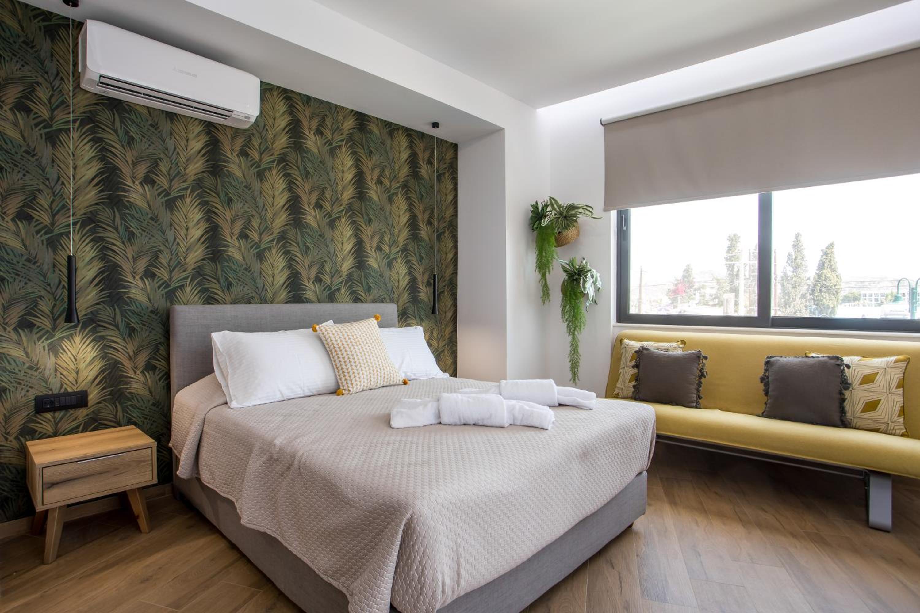 Deluxe Triple Room with Sea View