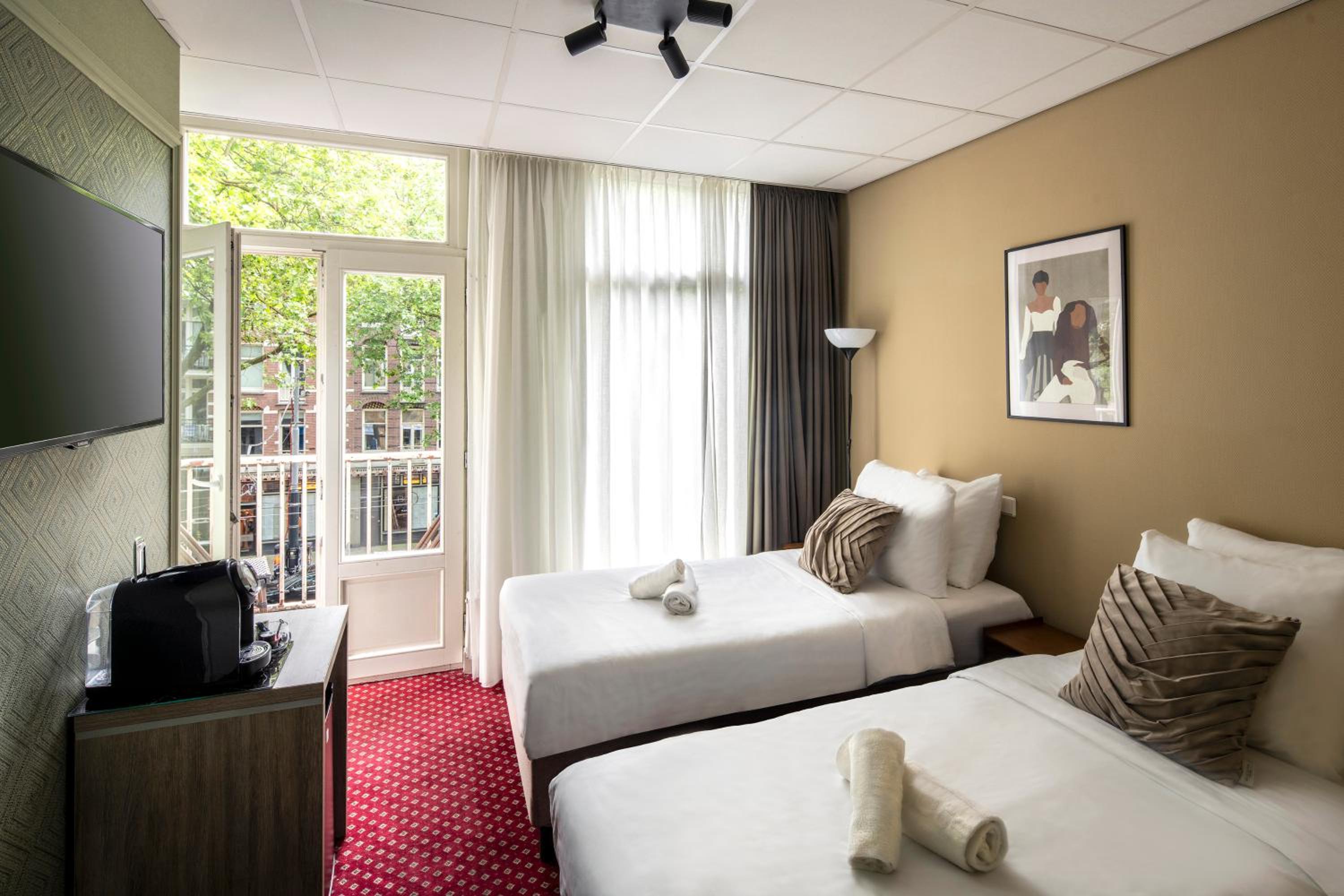 Twin Room with Balcony