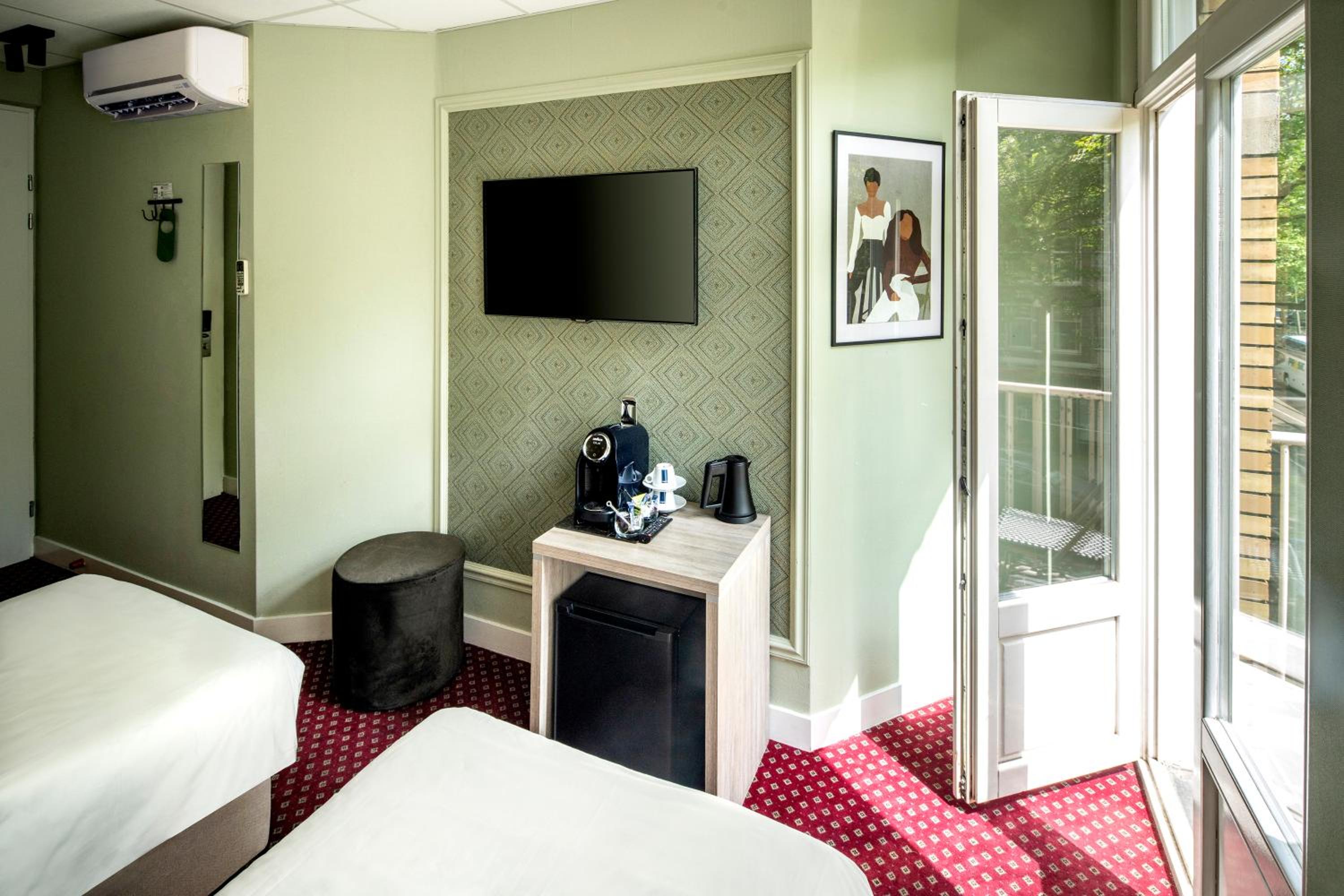 Twin Room with Balcony
