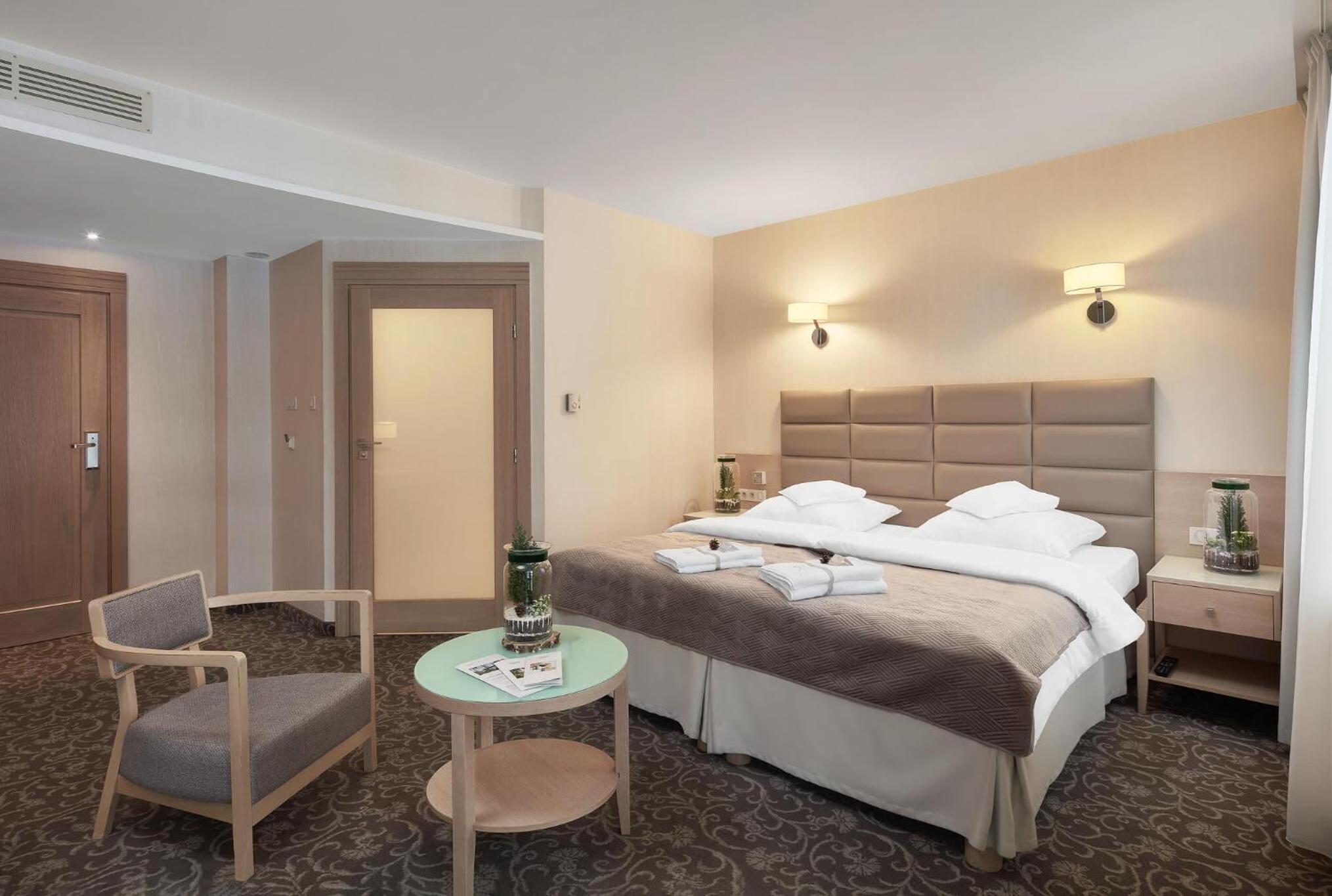 Superior Double or Twin Room photo 2