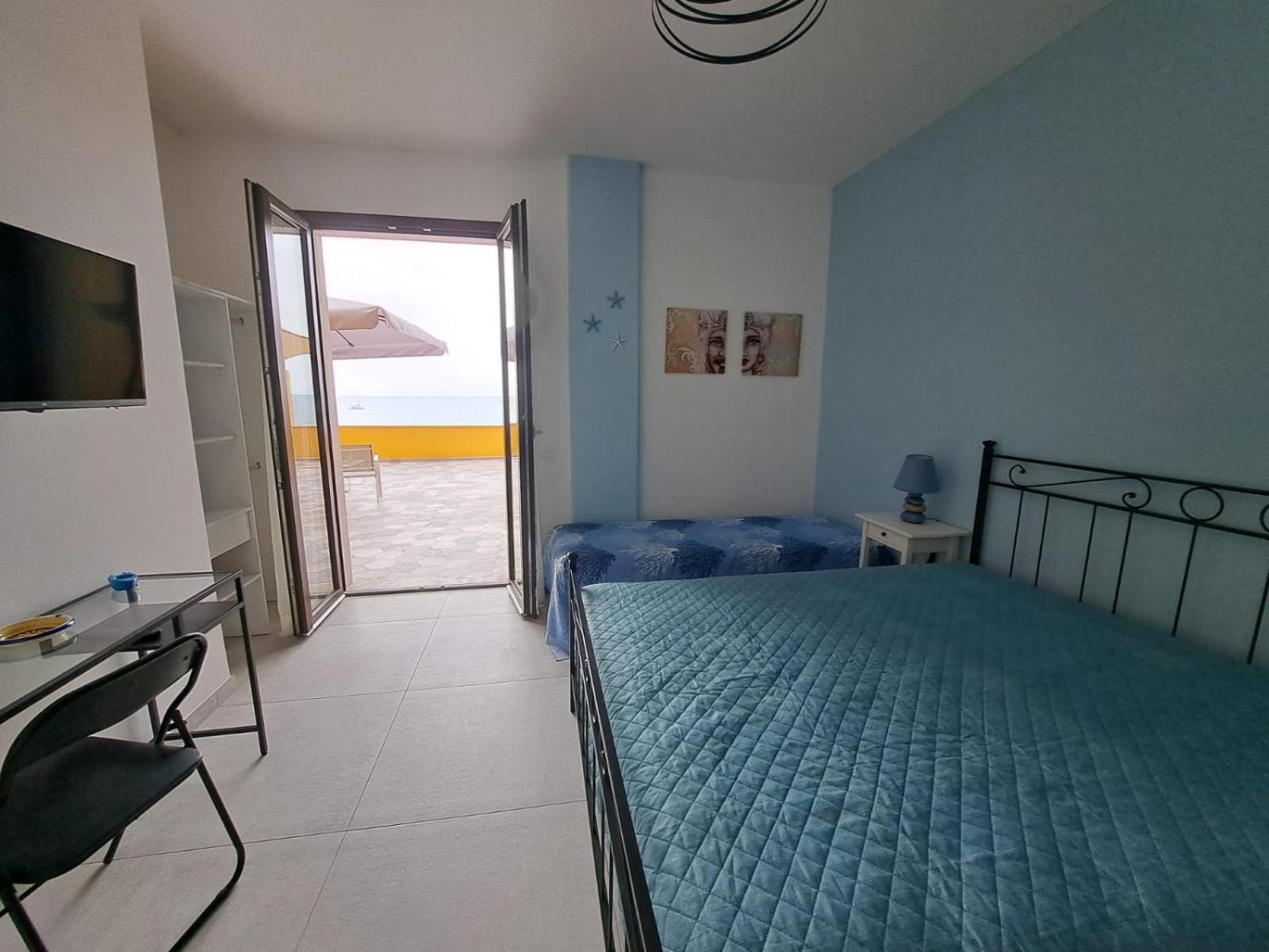 Family Room with Sea View photo 1