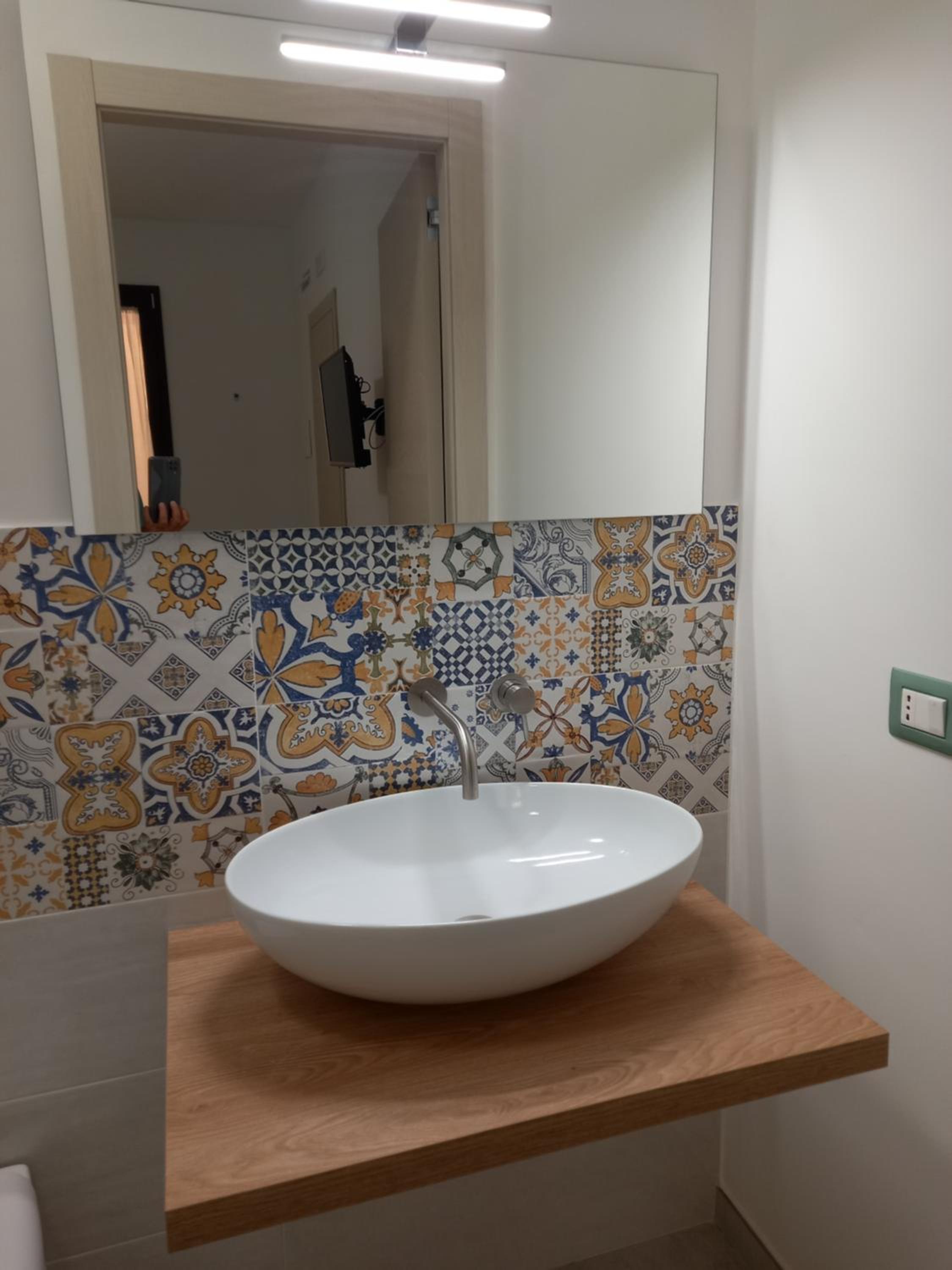 Quadruple Room with Private Bathroom photo 3