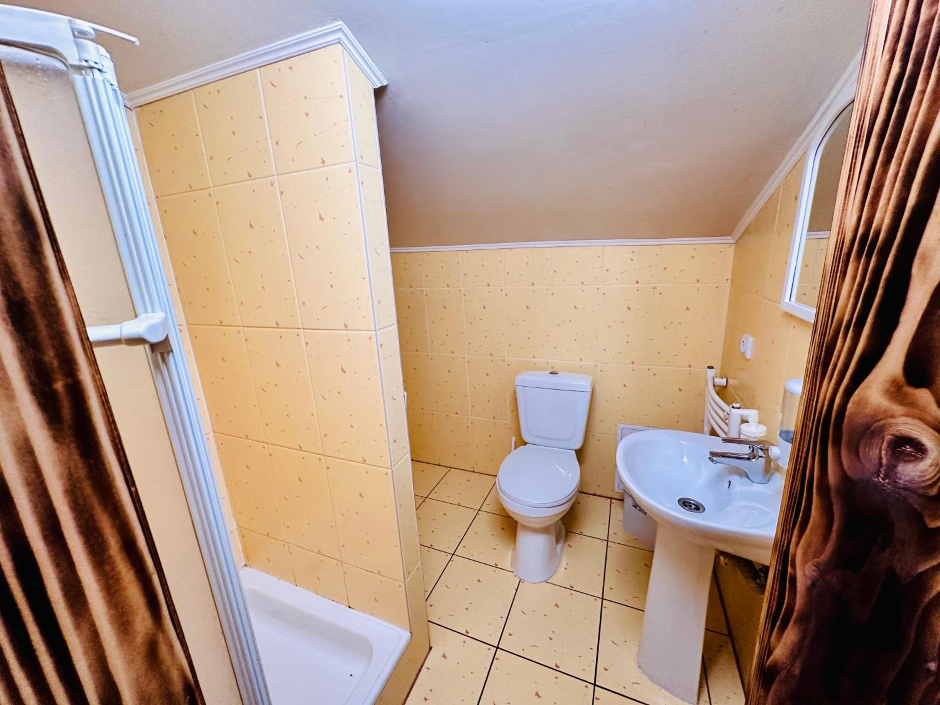 Triple Room with Balcony photo 1