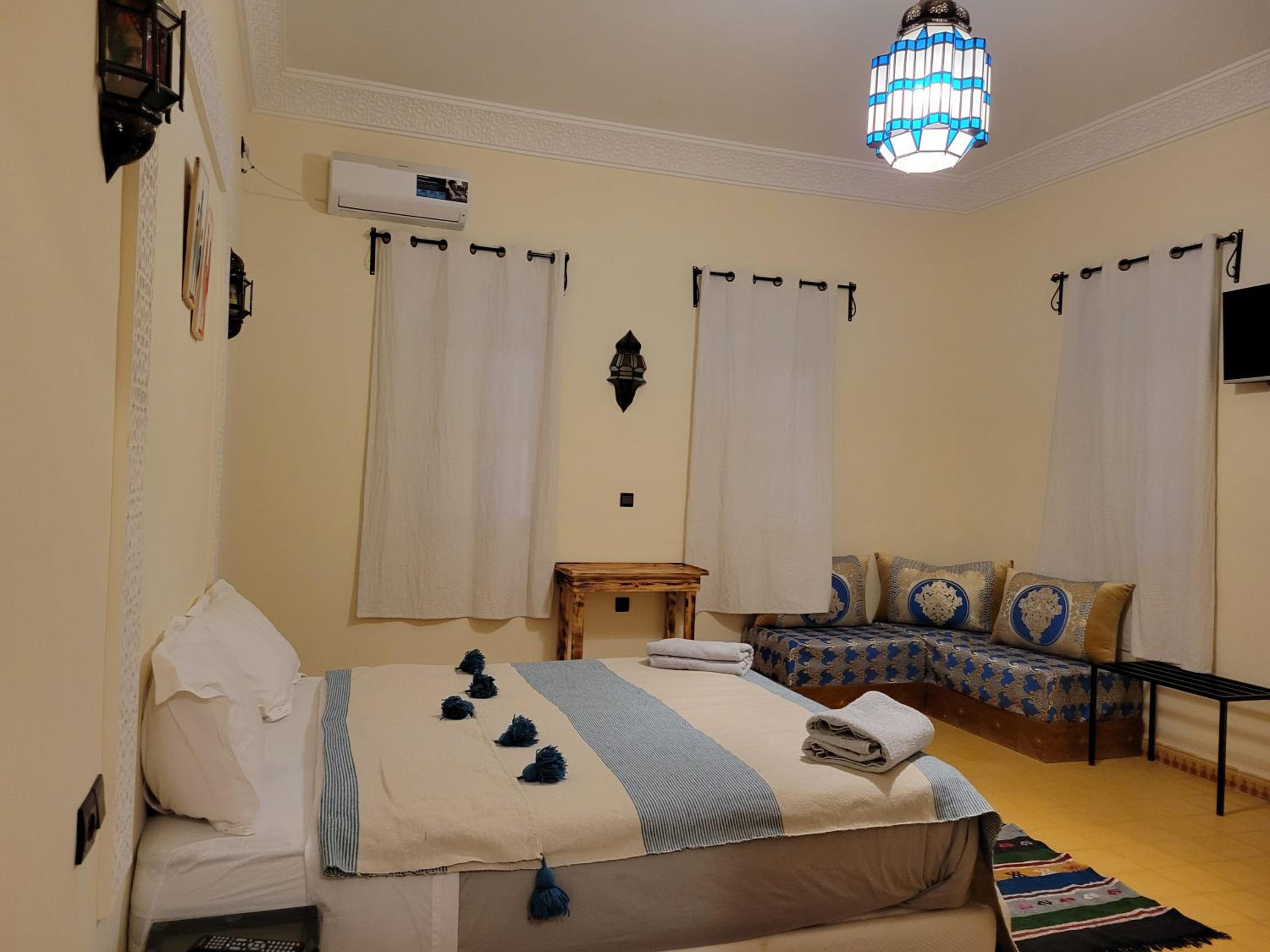 Deluxe Junior Suite - Photo 2