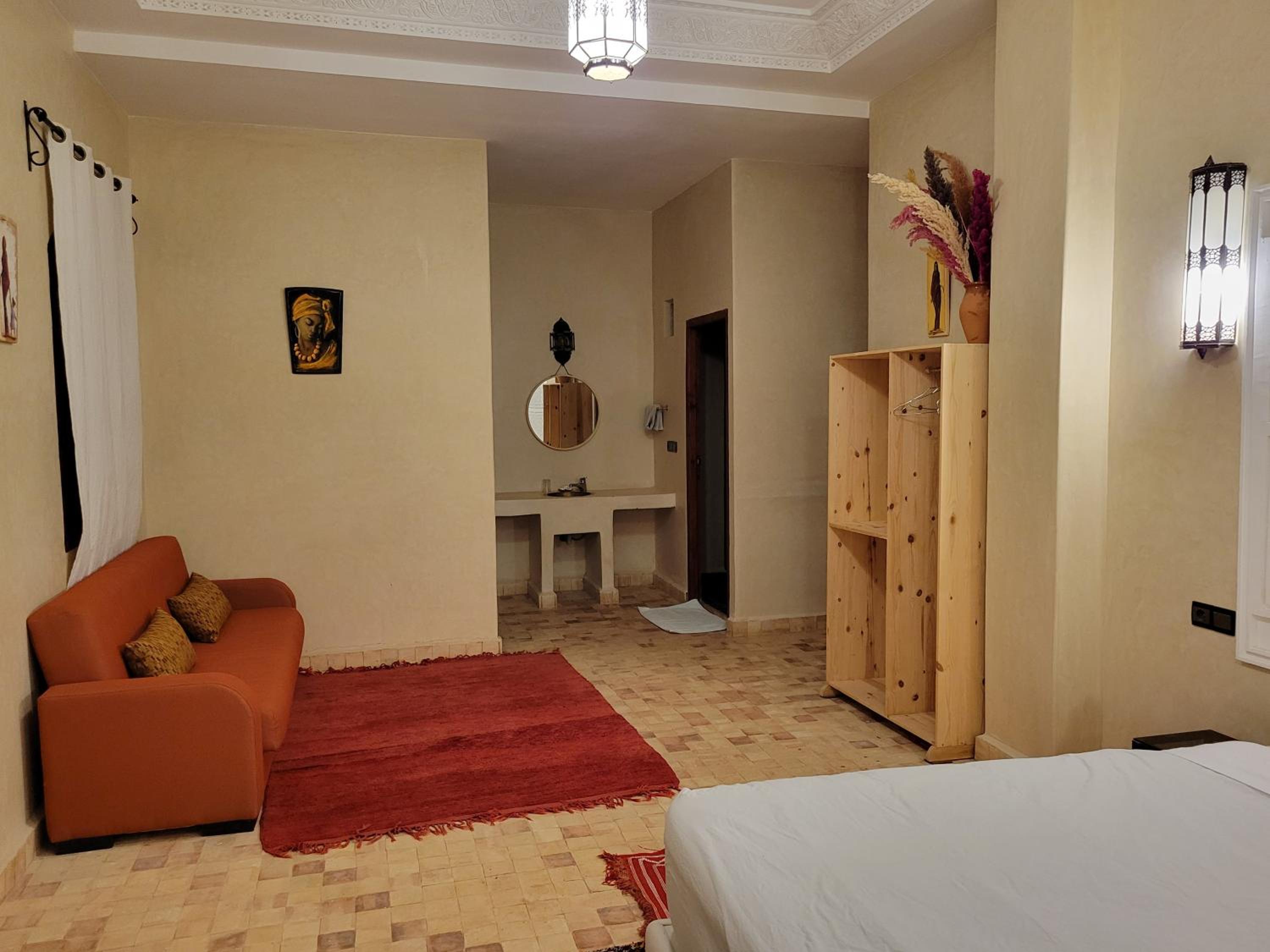 Suite with Mountain View - Photo 2