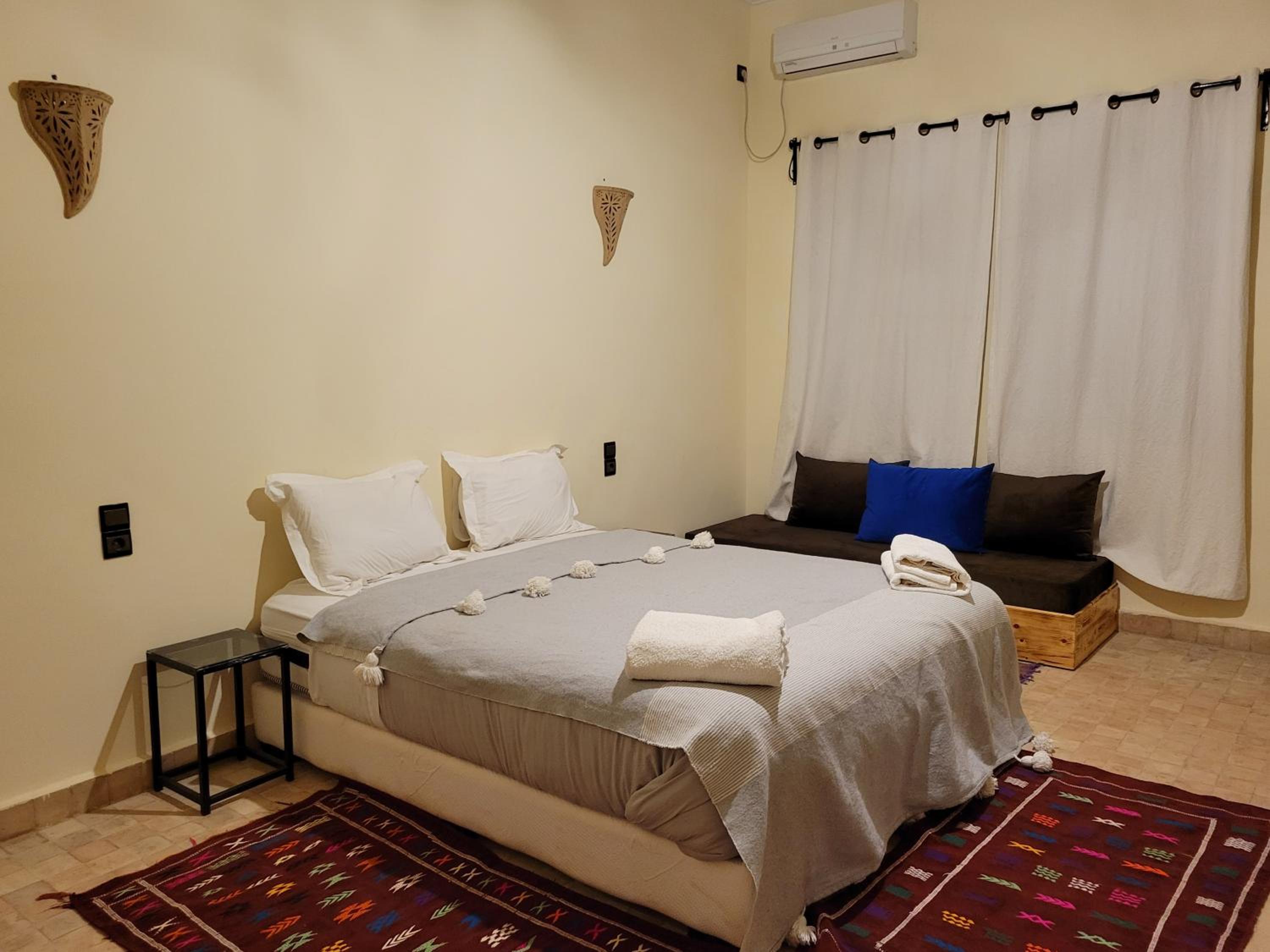 Double Room with Balcony - Photo 1