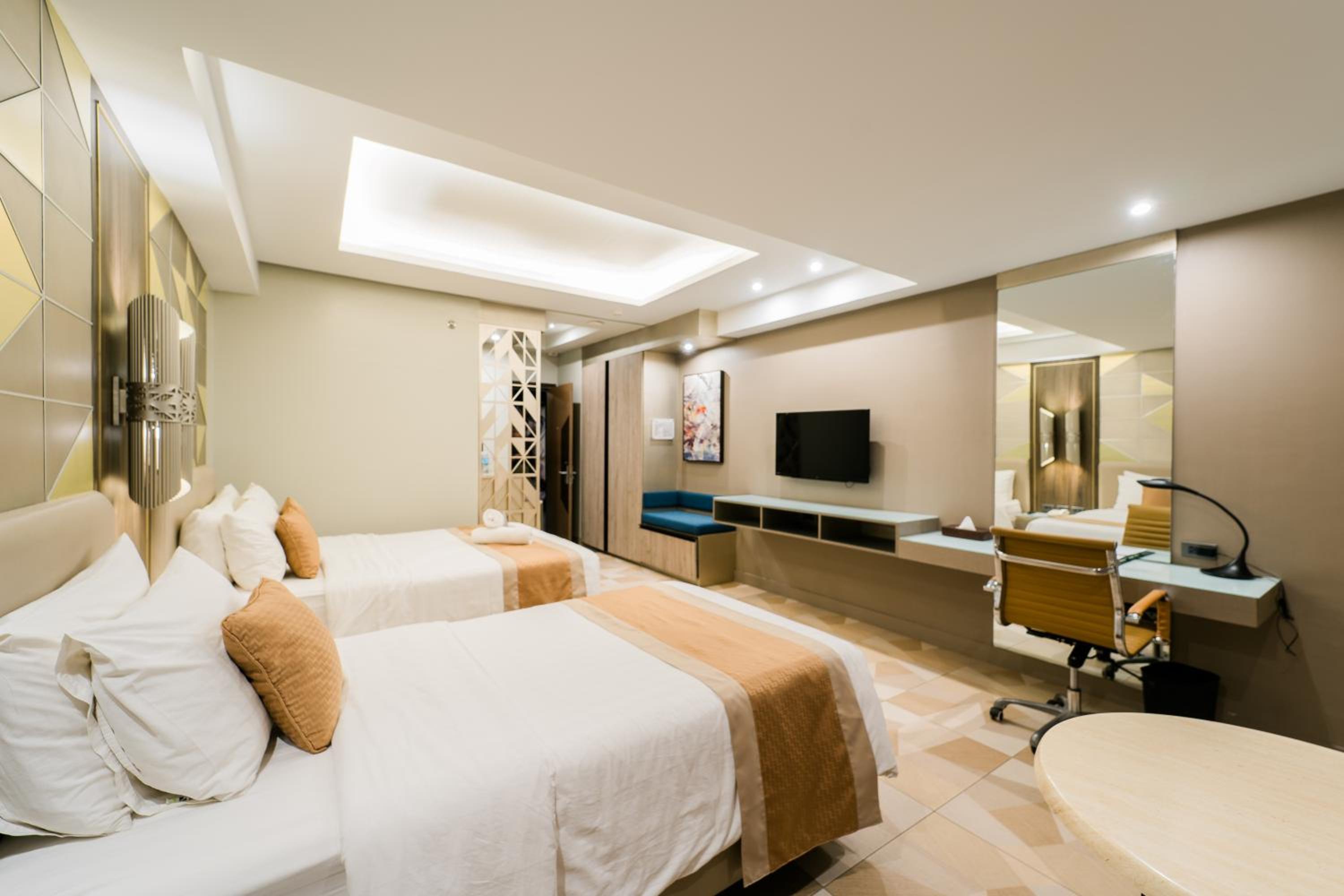 Superior Twin Room - Photo 8