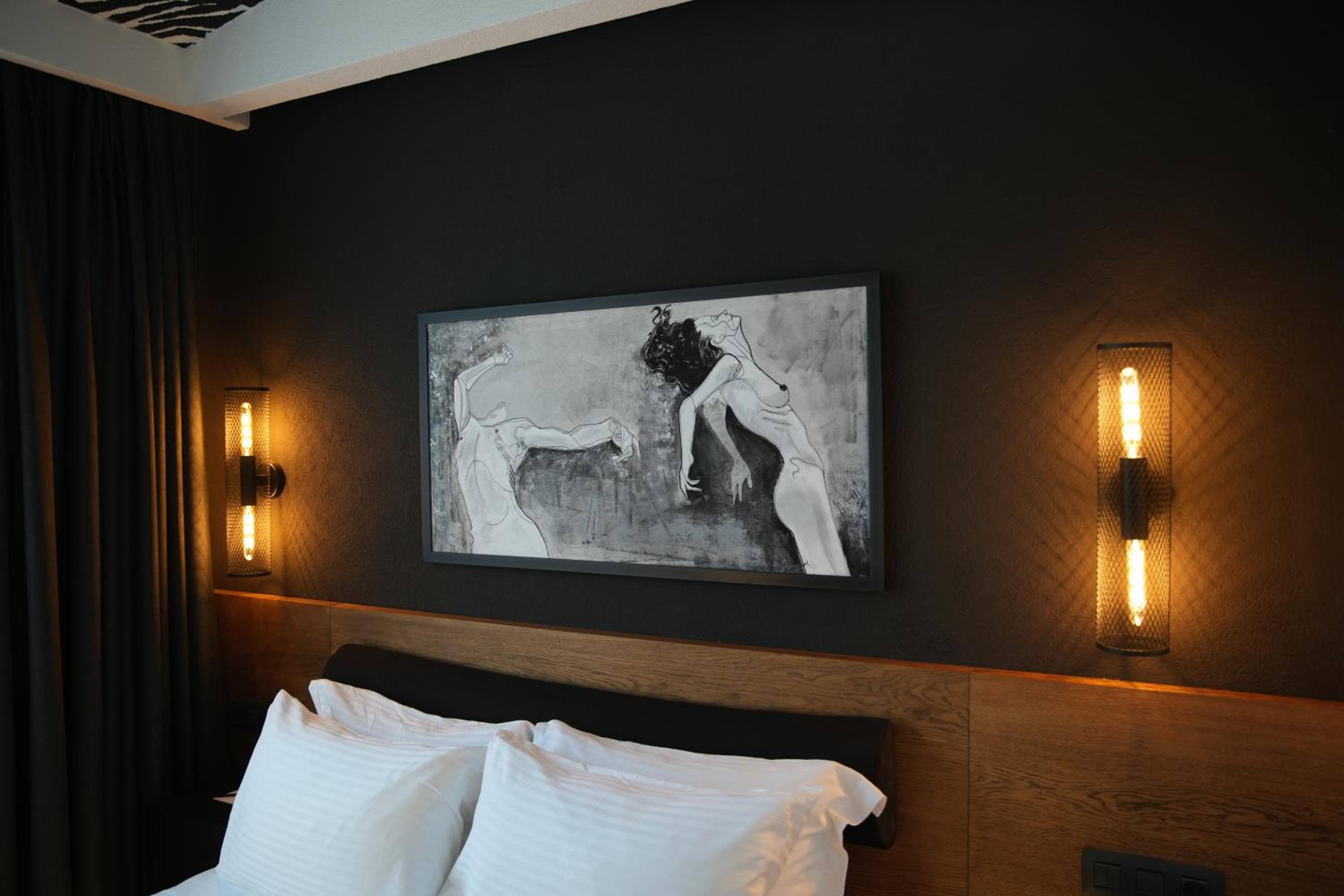 Standard Double Room - Photo 5