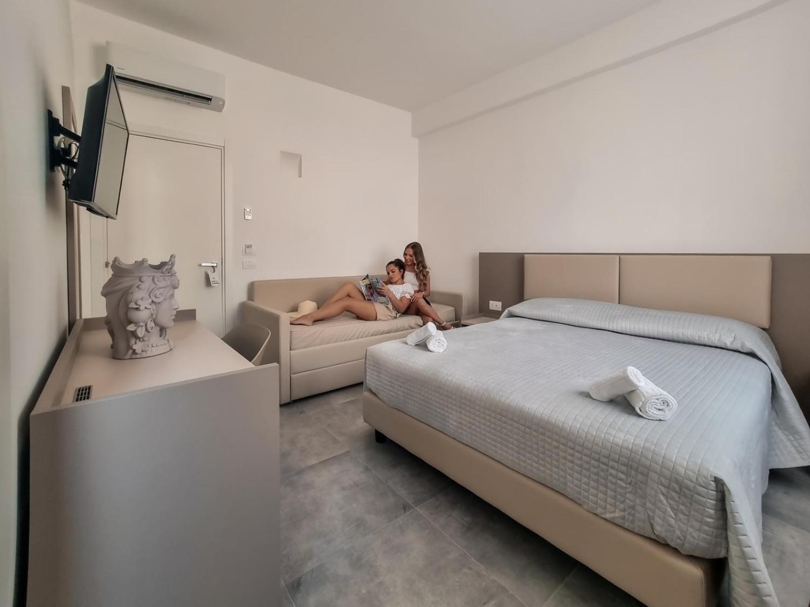 Classic Quadruple Room