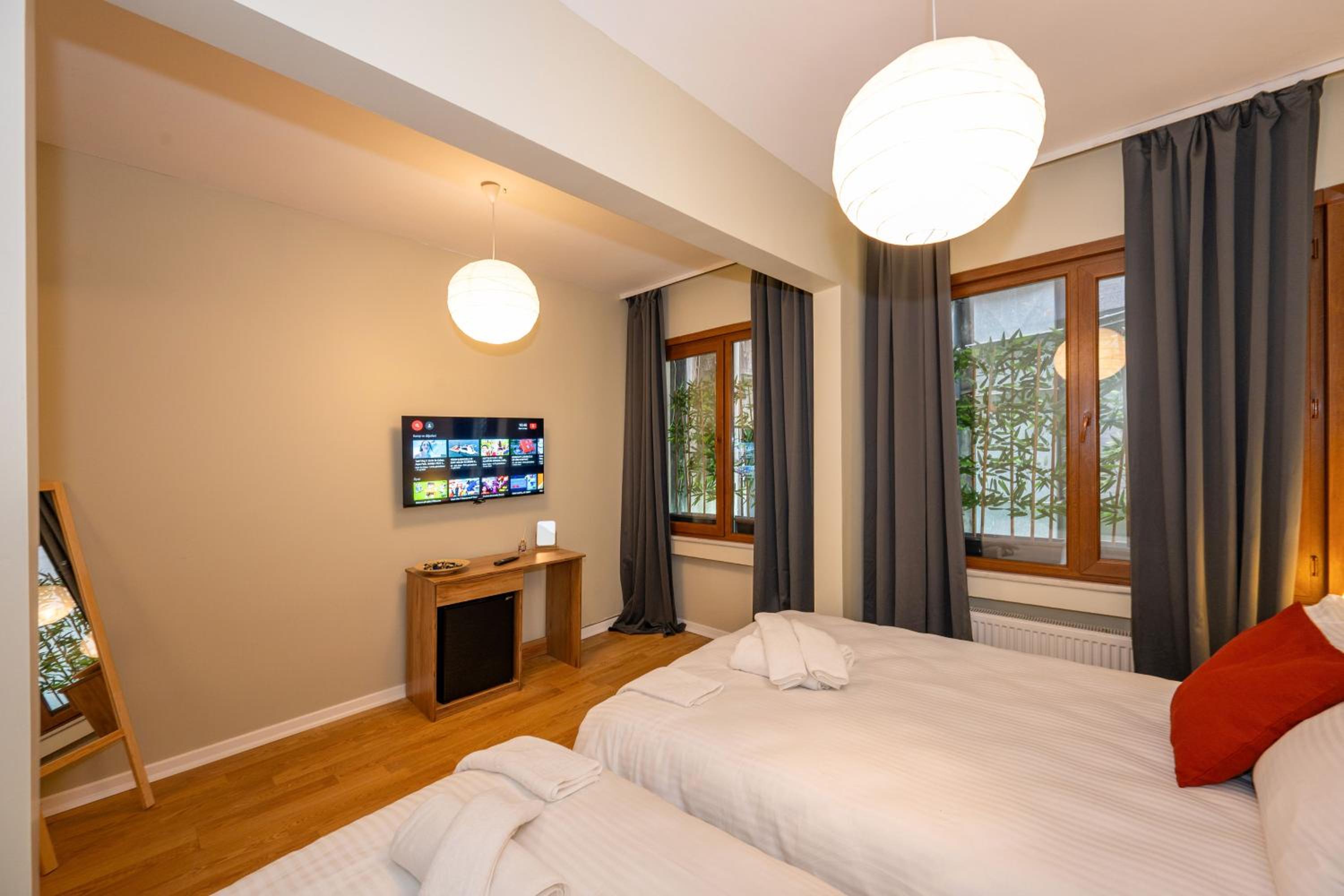 Deluxe Triple Room photo 2